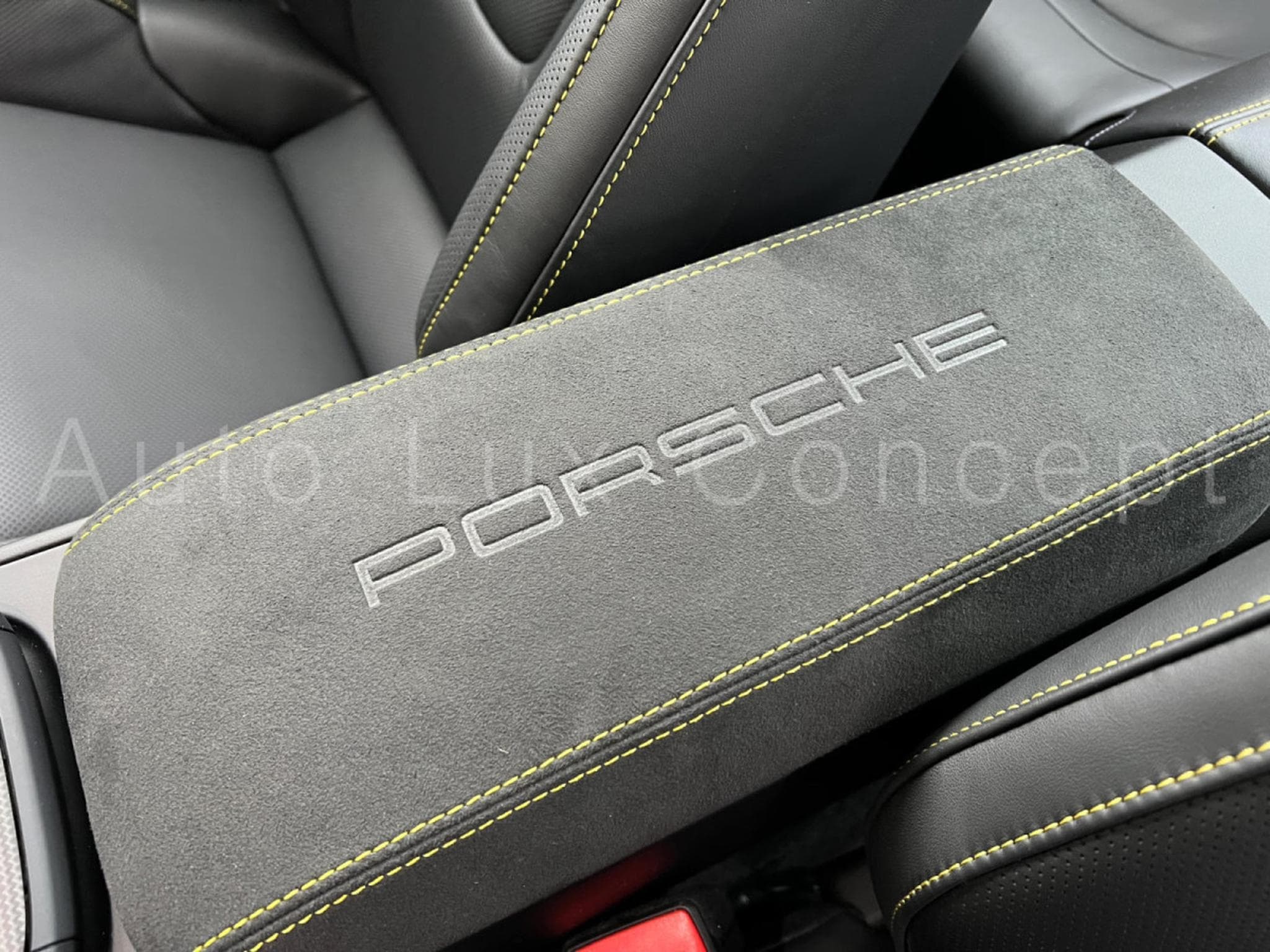 Porsche 911 Porsche 911 Targa 4 GTS (2026) - Foto 30