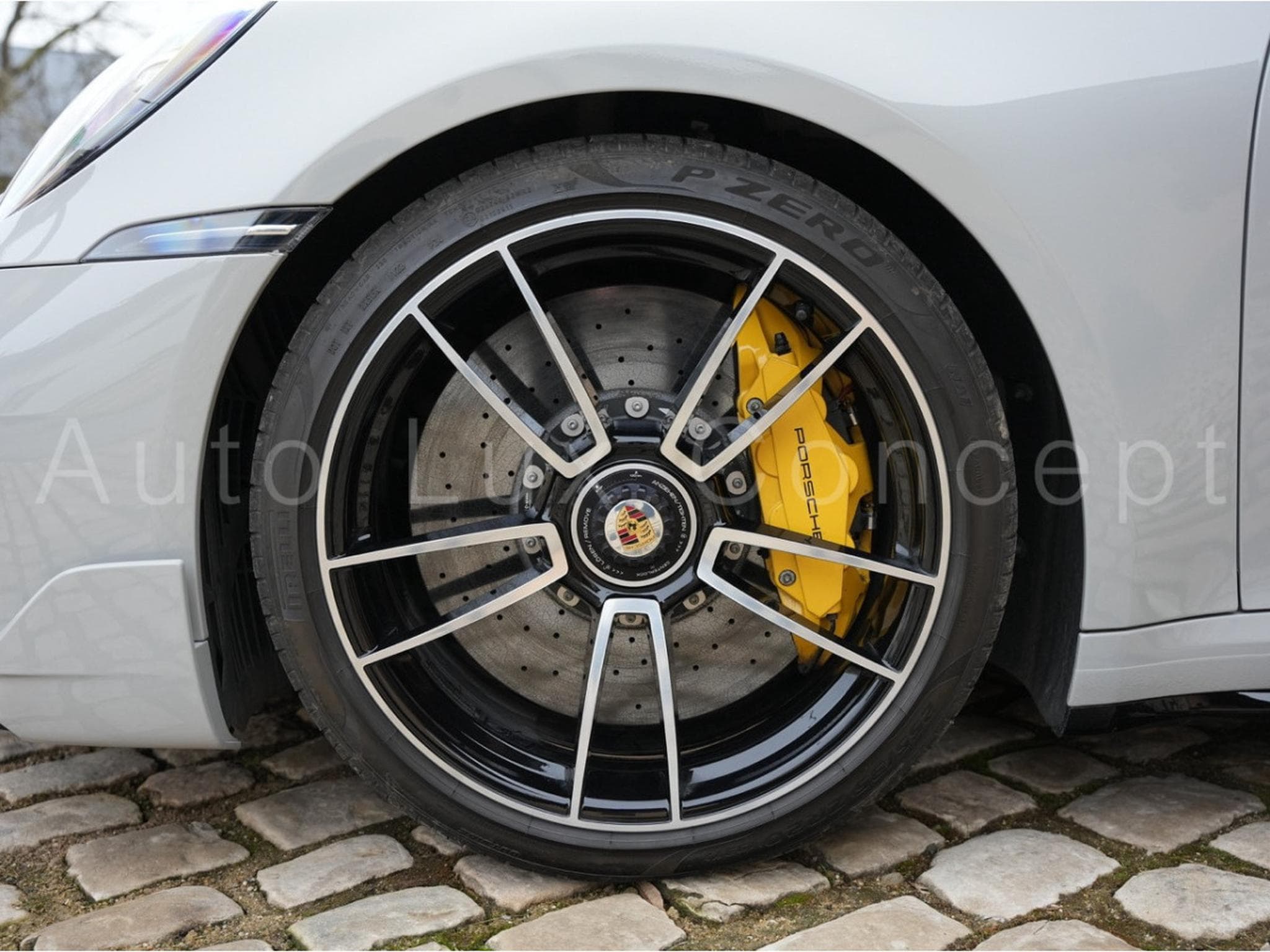 Porsche 911 911 Turbo S Coupé (2022) - Photo 14