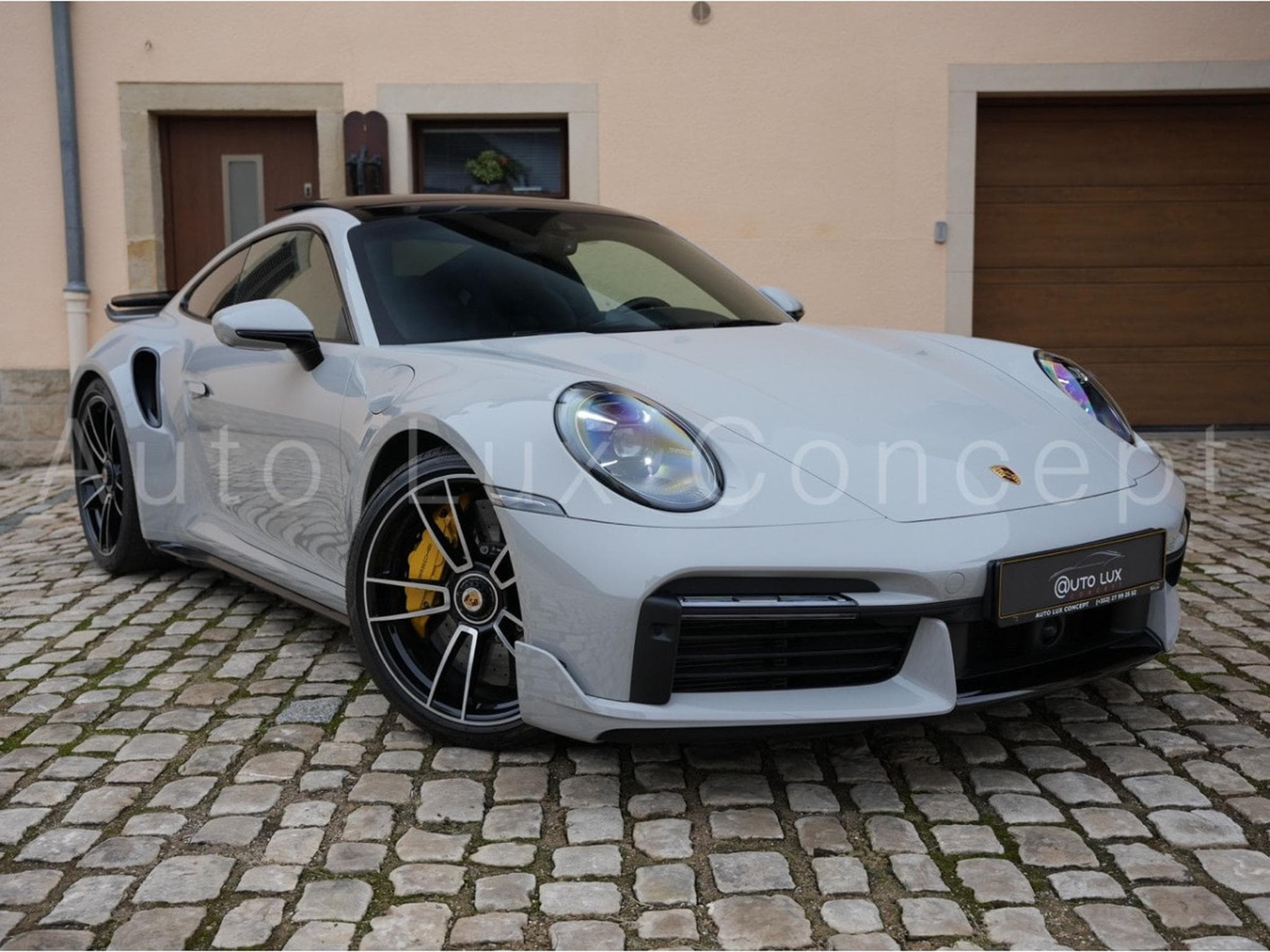 Porsche 911 911 Turbo S Coupé (2022) - Photo 2
