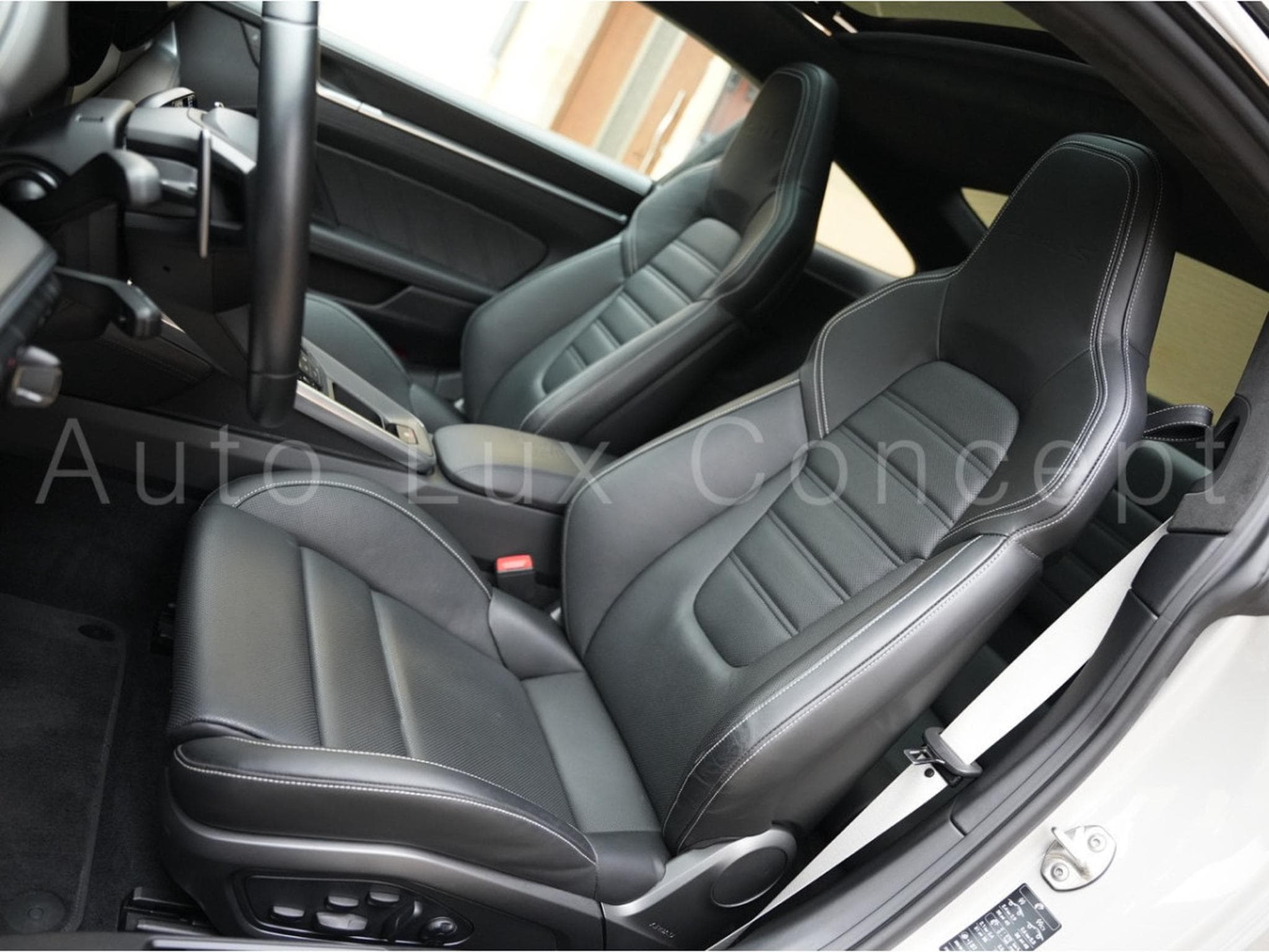 Porsche 911 911 Turbo S Coupé (2022) - Photo 7