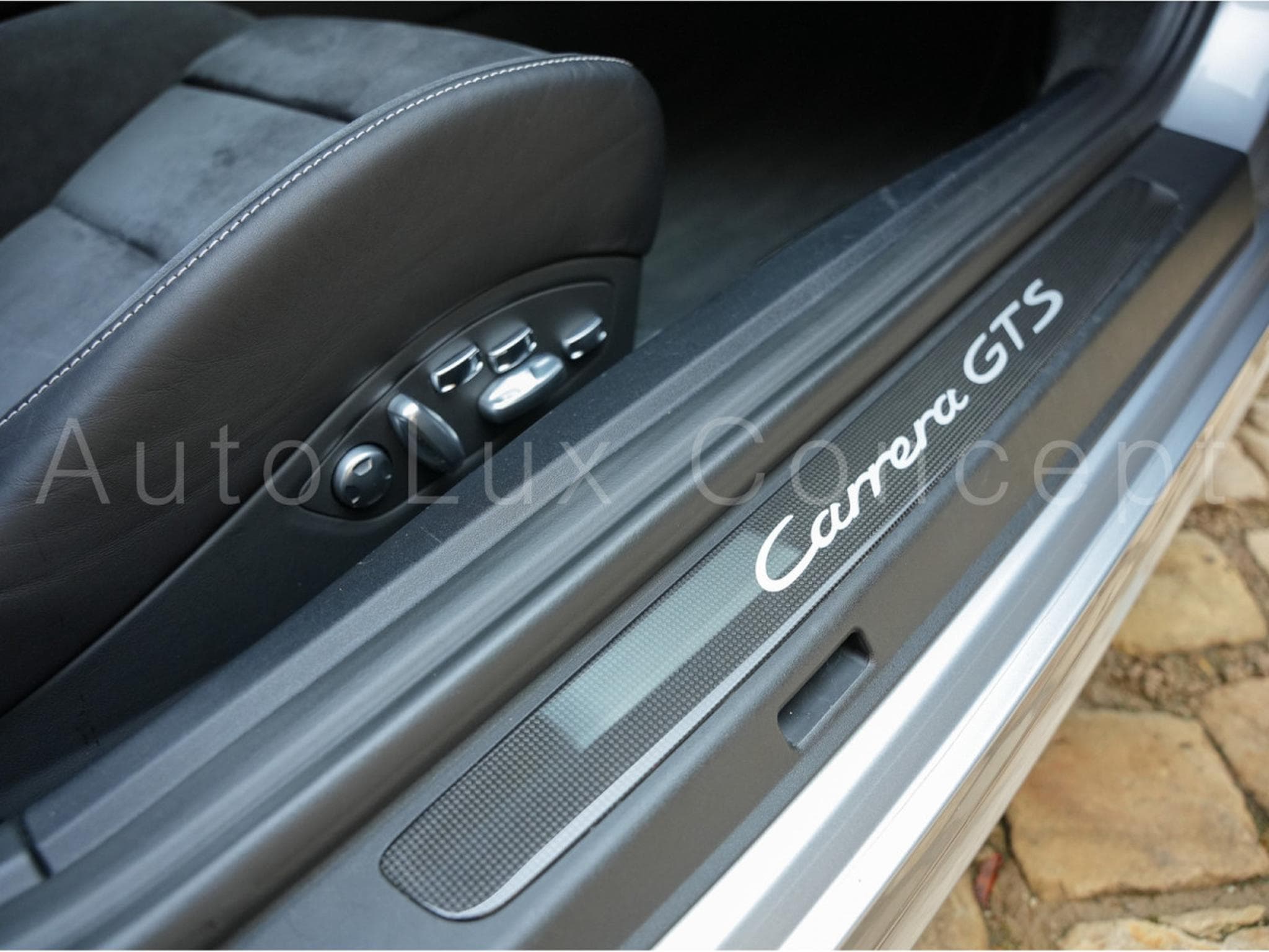 Porsche 911 911 Carrera GTS TECHART 510 ch Akrapovič (2017) - Photo 25