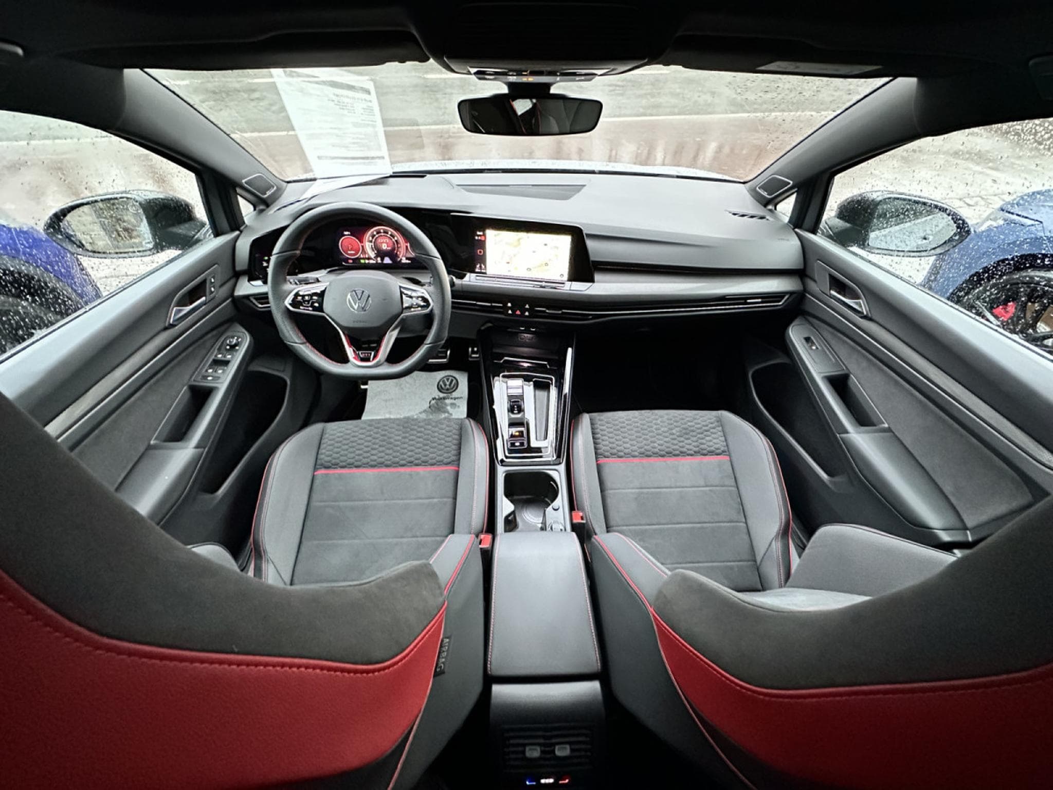 VW Golf GTI Clubsport 2.0 TSI 221 kW / 300 CV Boîte à double embraya (2024) - Foto 4