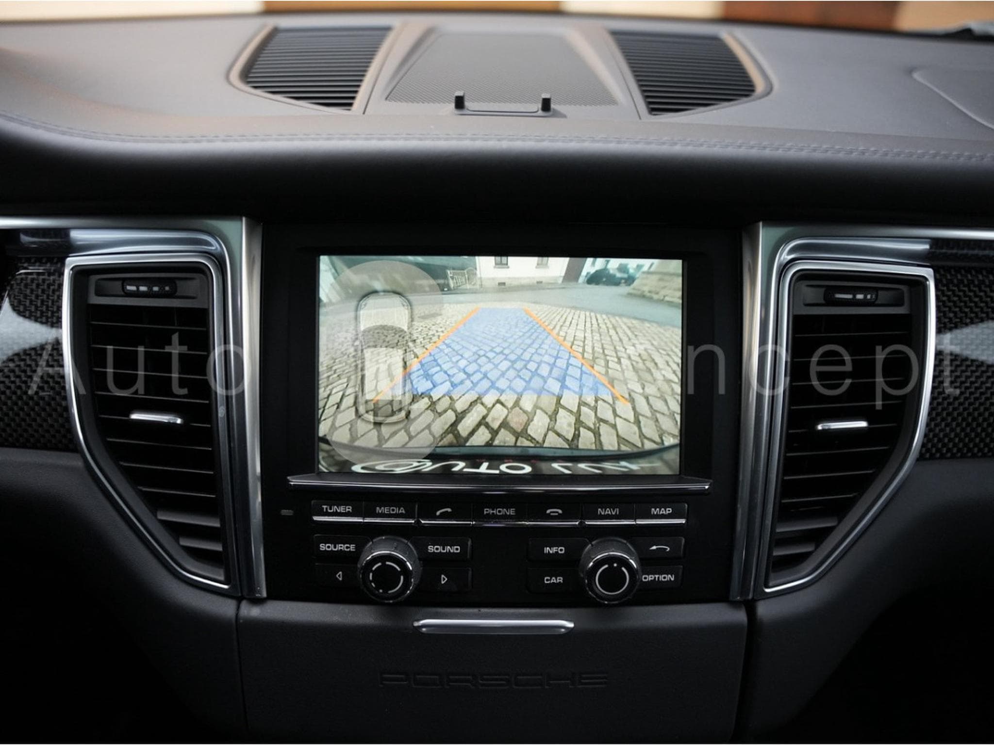 Porsche Macan Turbo (2015) - Photo 16