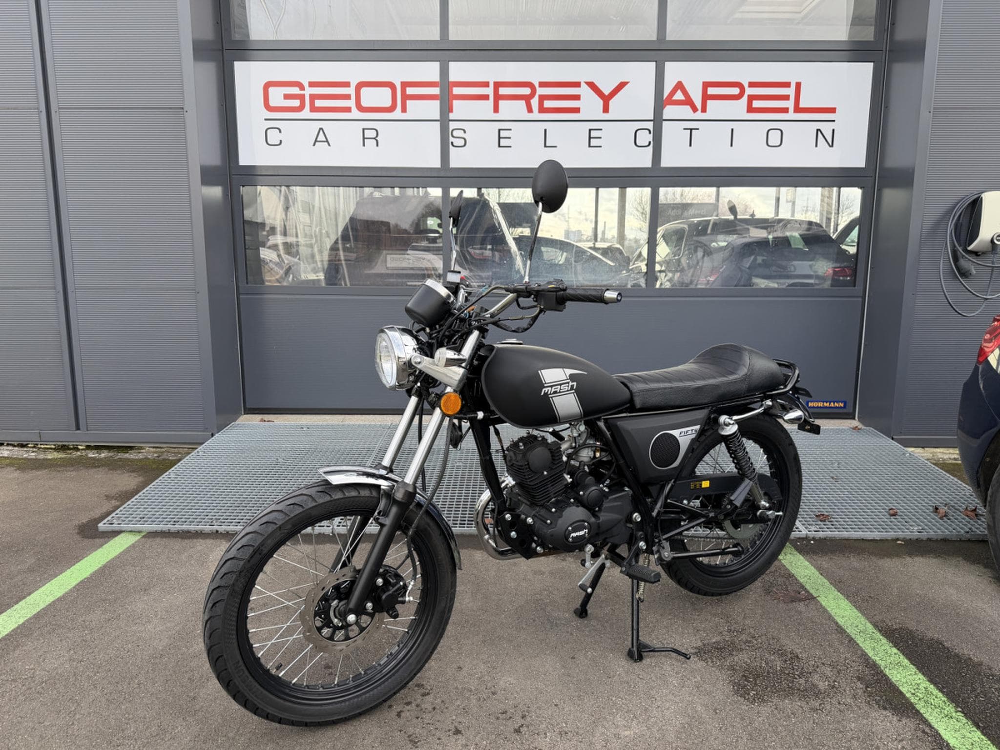 Mash FIFTY (2020) - Foto 1