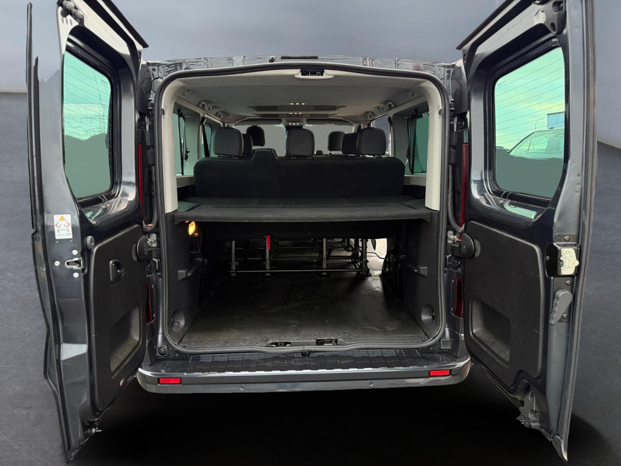 Renault Trafic 2.0 blueDCI Grand Passenger Intens 9pl (2025) - Foto 11