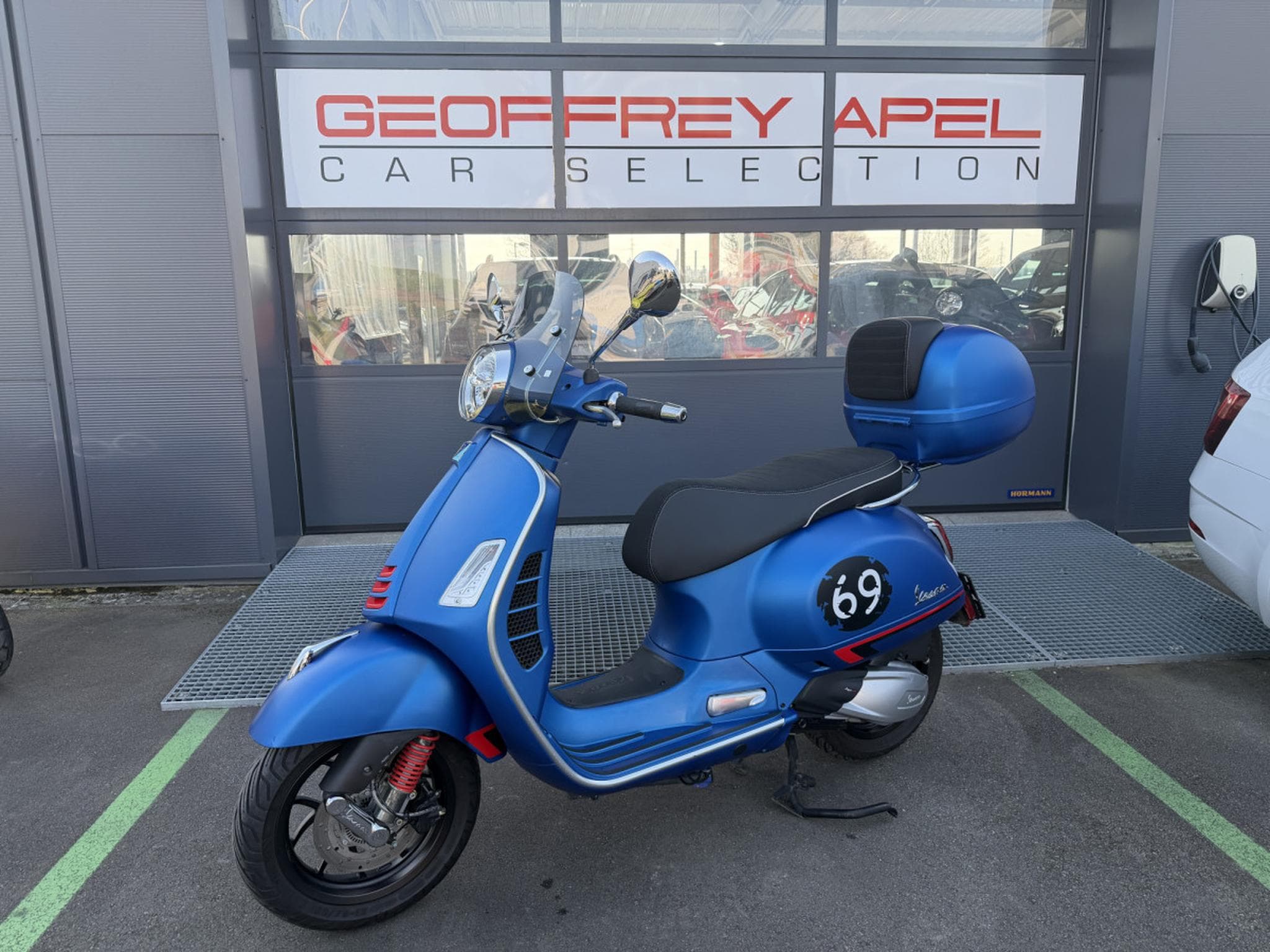 Vespa GTS (2019) - Foto 1