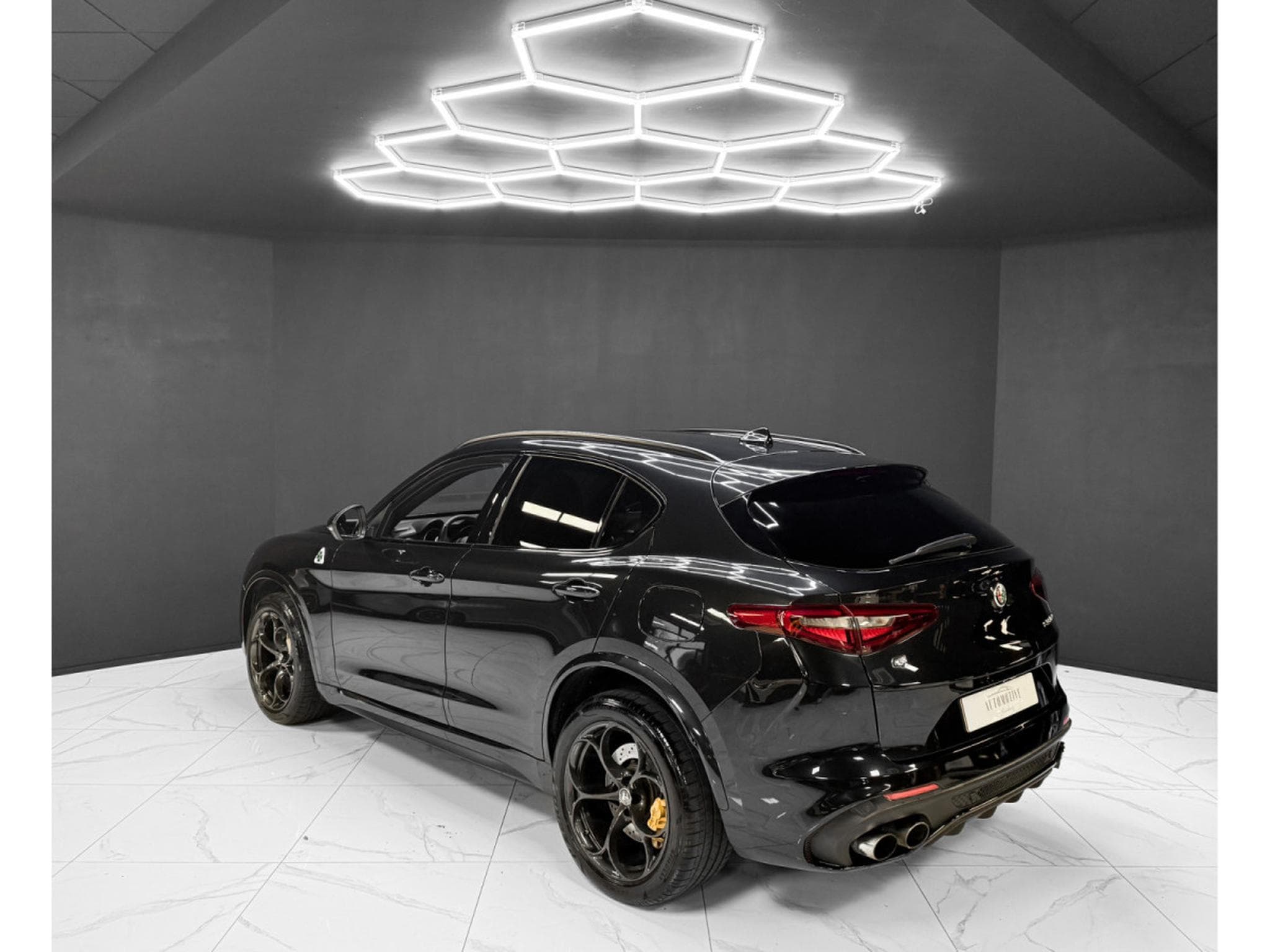 Alfa-Romeo Stelvio Quadrifoglio Q4 (2018) - Foto 3