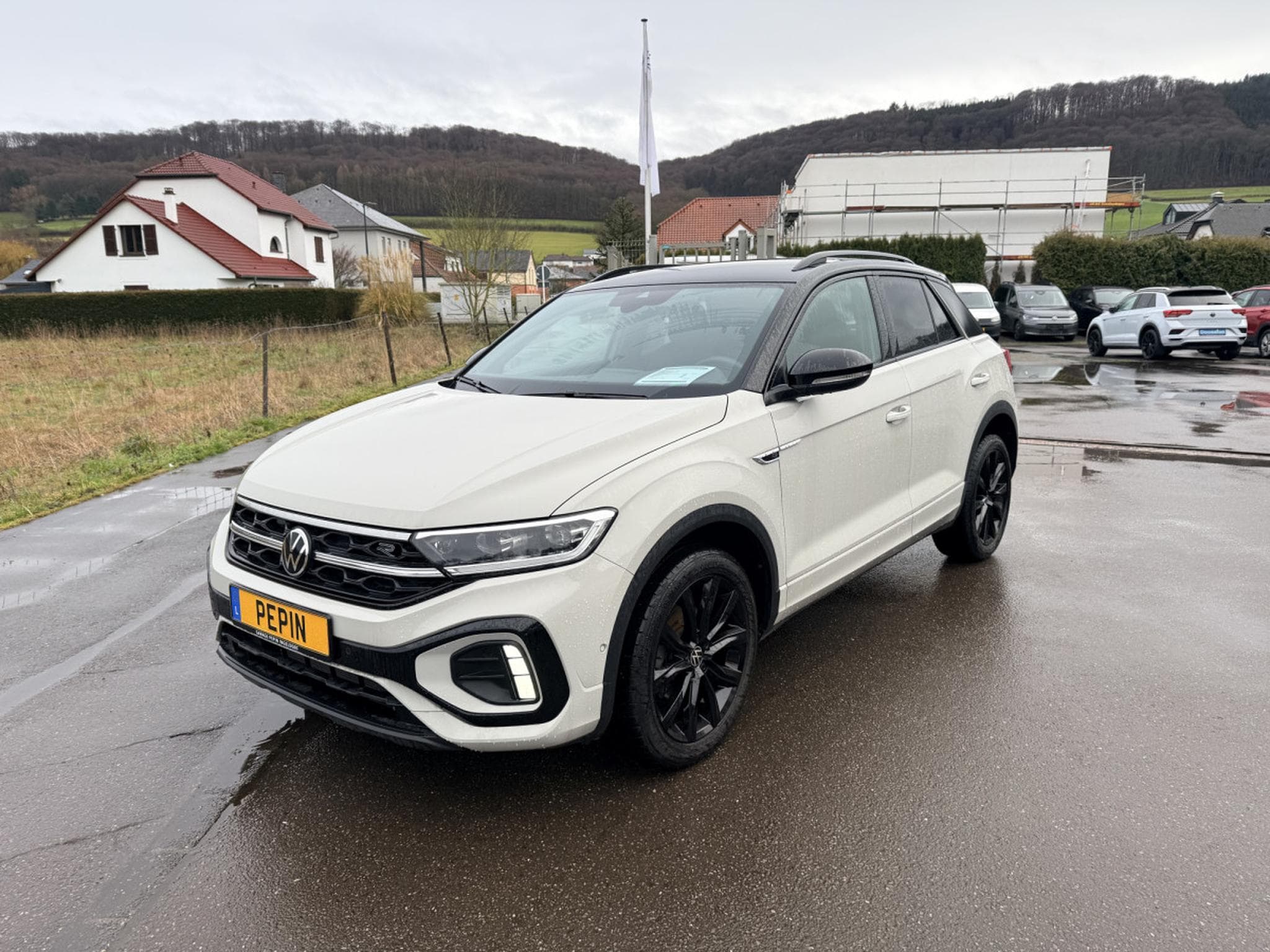 VW T-Roc R-Line 1.5 TSI 150 cv Boîte à double embrayage 7 vitesses (2024) - Photo 1