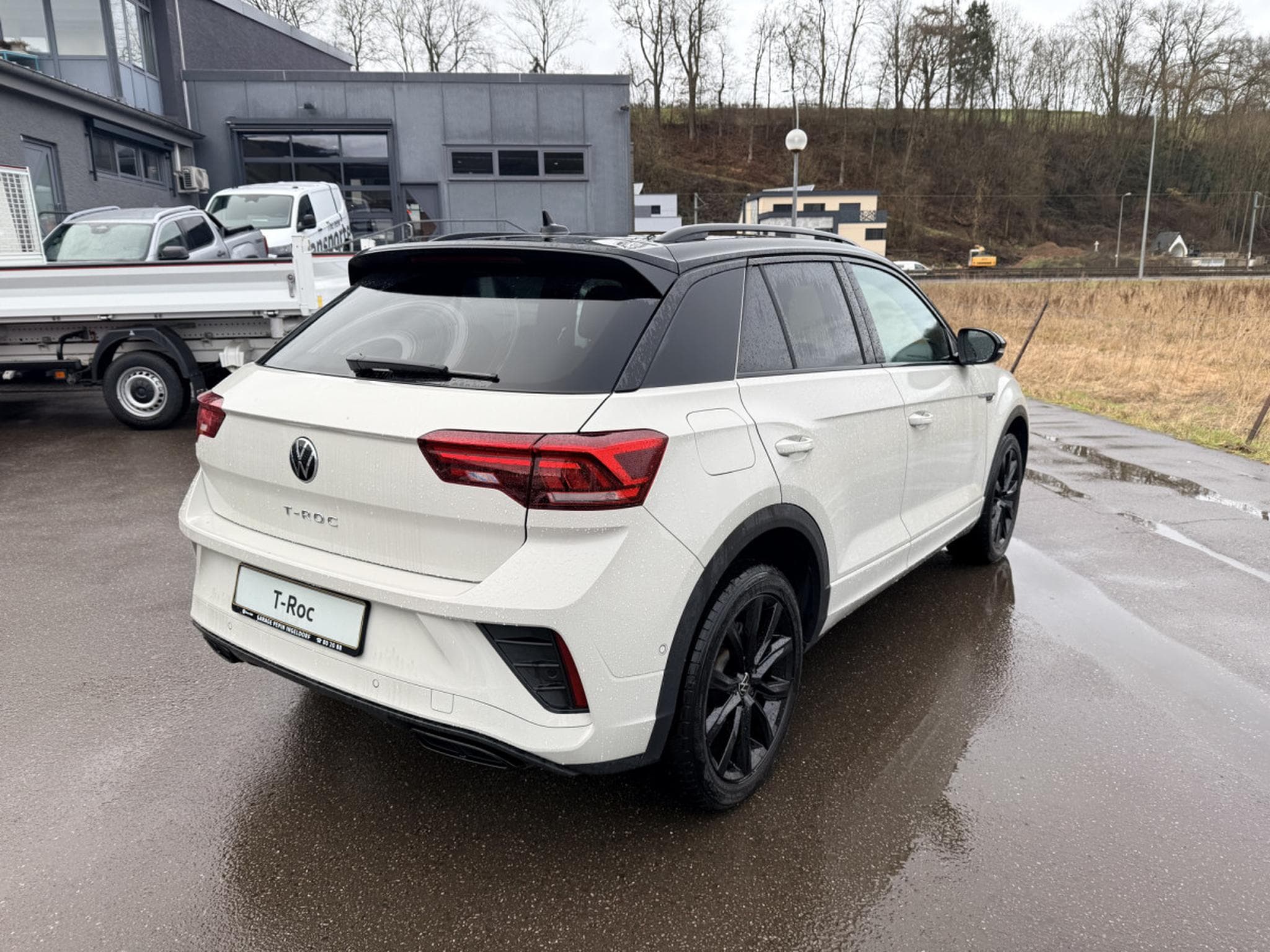 VW T-Roc R-Line 1.5 TSI 150 cv Boîte à double embrayage 7 vitesses (2024) - Photo 2