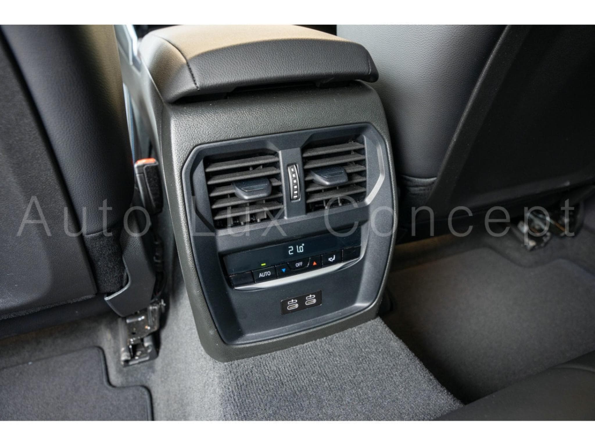 BMW 320 d xDrive M Sport (2023) - Photo 25