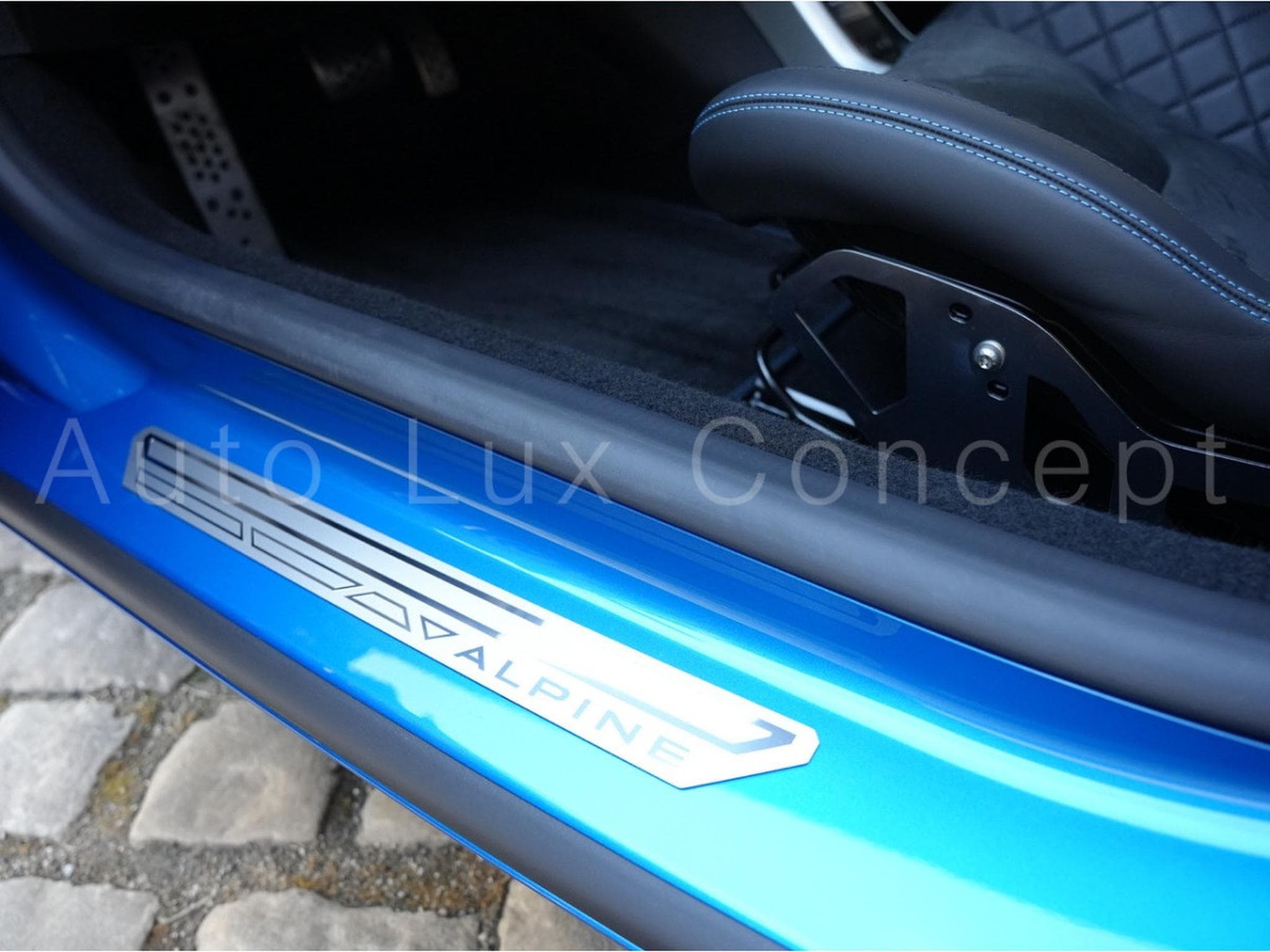 Alpine A110 Première Édition N° 629 / 1955 (2018) - Photo 13