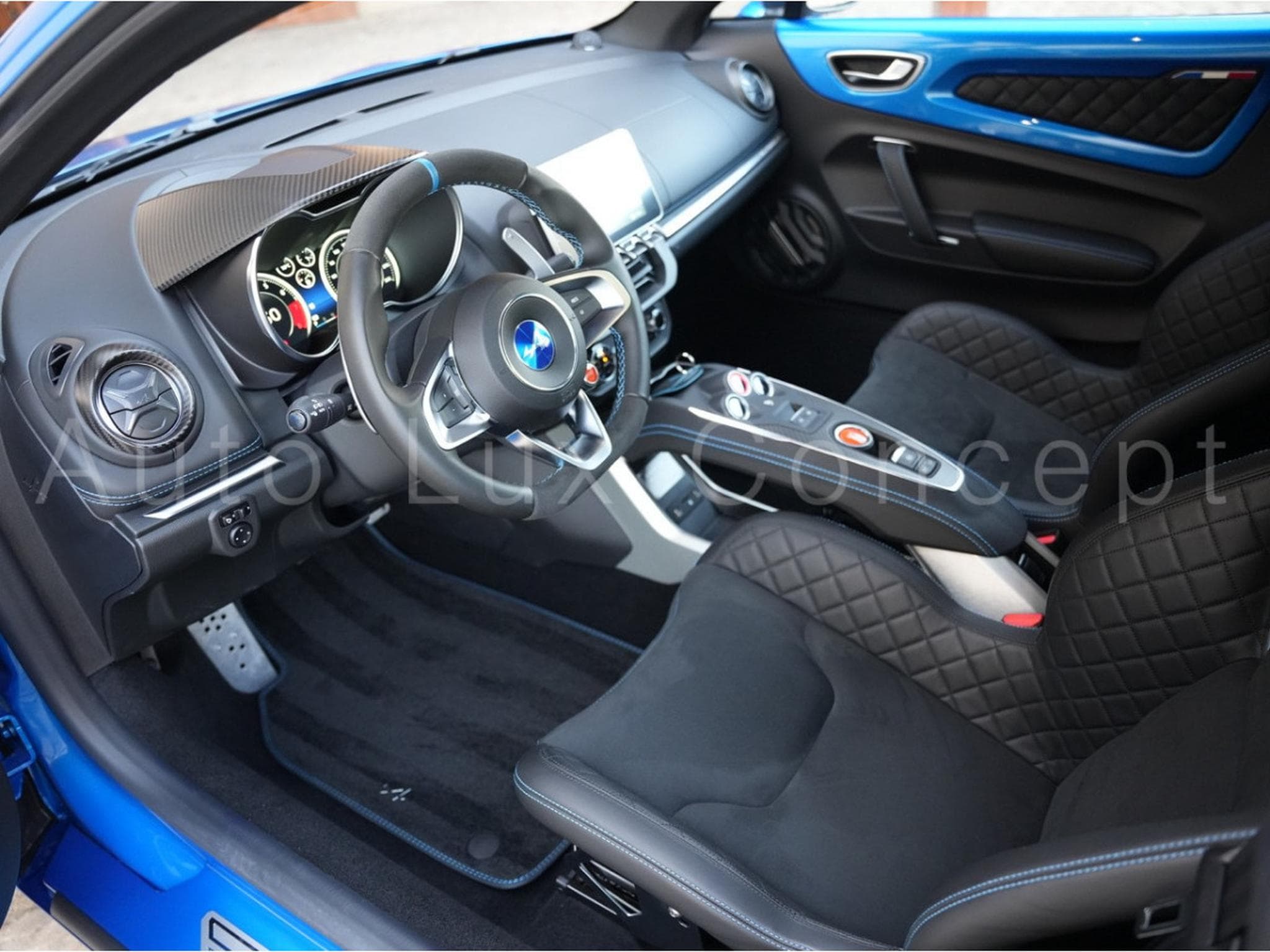 Alpine A110 Première Édition N° 629 / 1955 (2018) - Photo 5