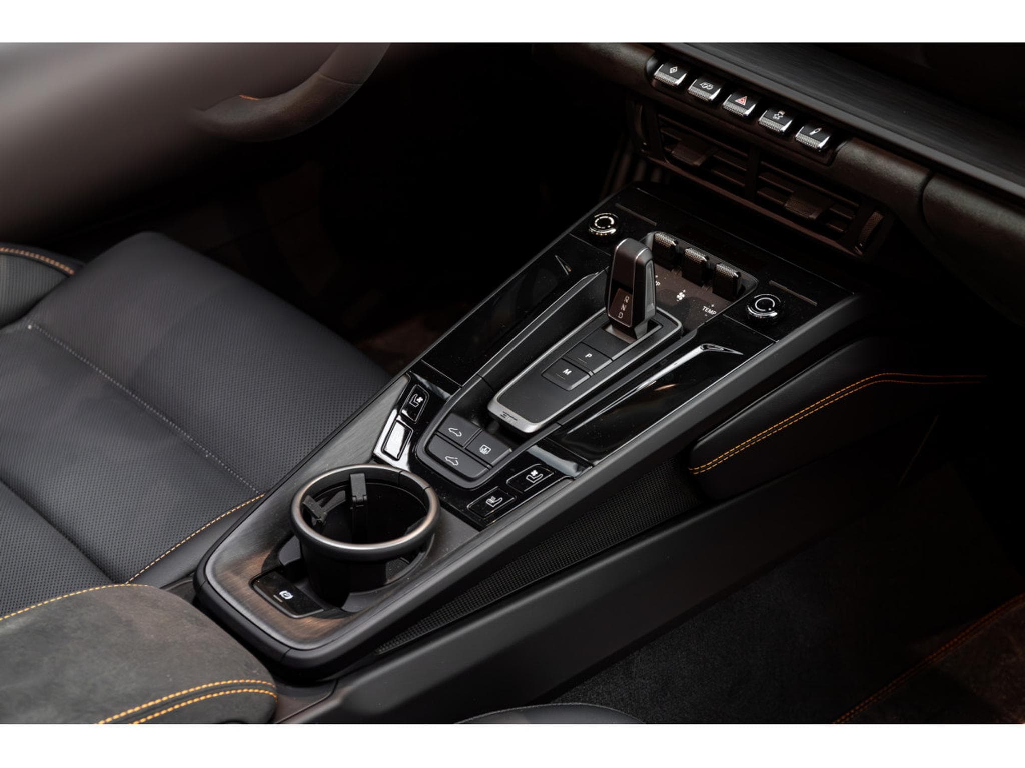 Porsche 911 4 GTS (2026) - Photo 13