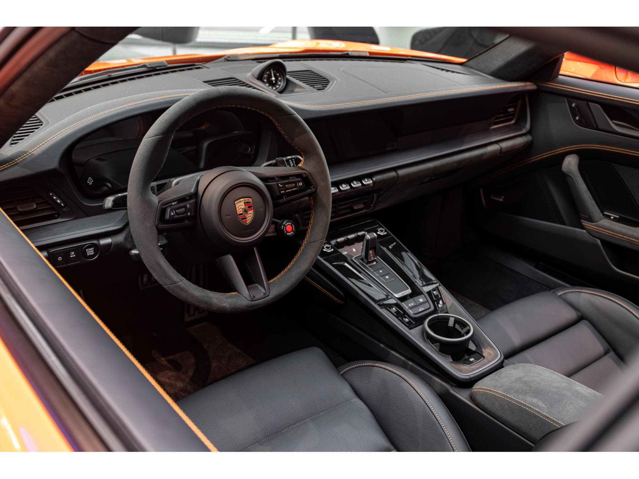 Porsche 911 4 GTS (2026) - Photo 15