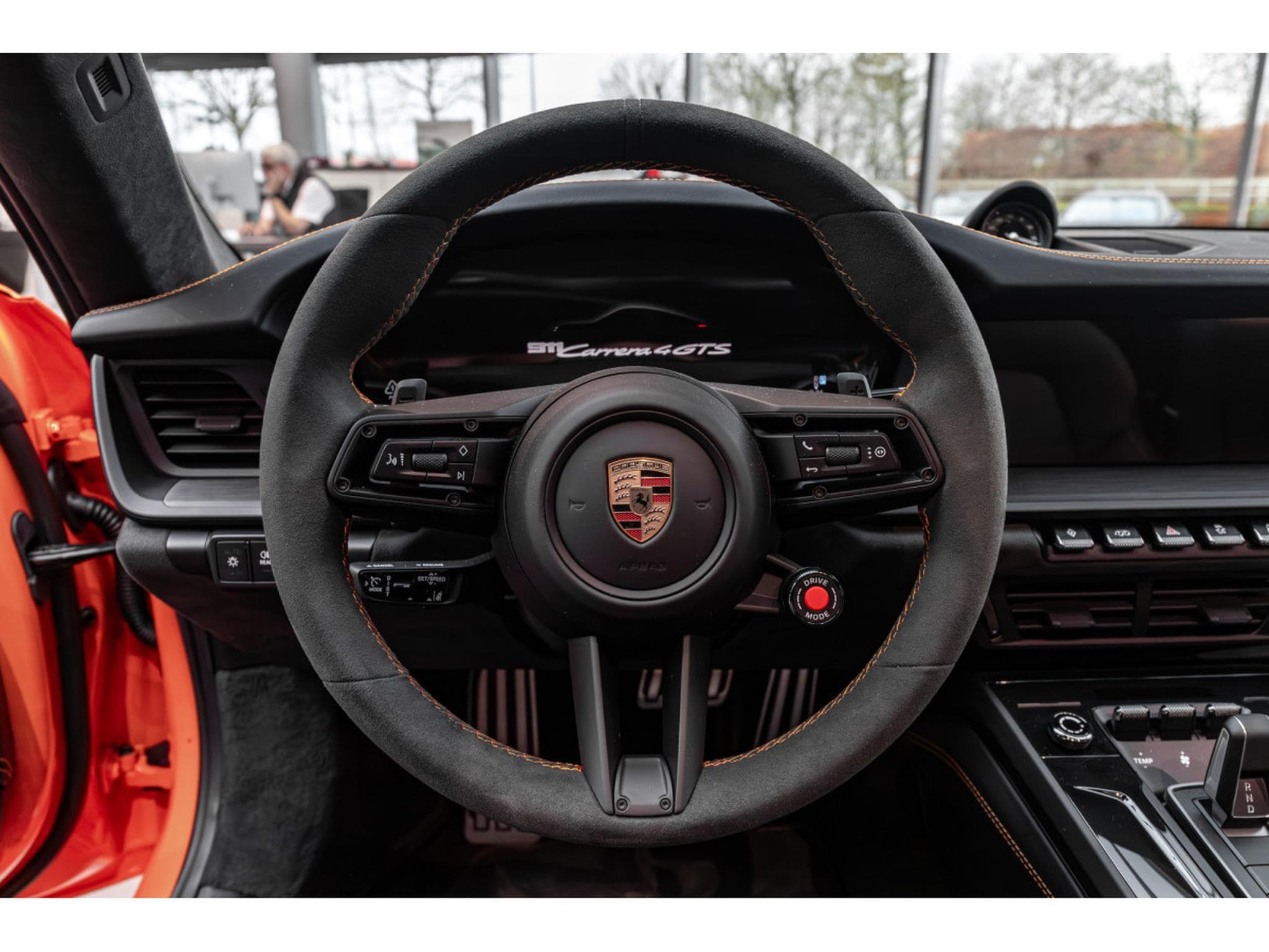 Porsche 911 4 GTS (2026) - Photo 9