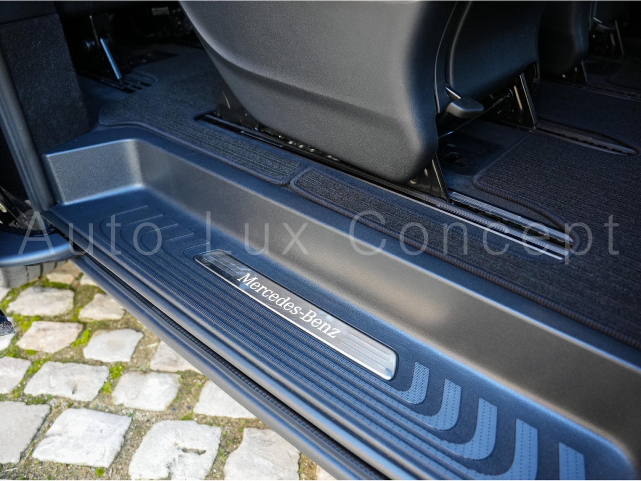 Mercedes V 300 d AMG Line L2 (2025) - Photo 28