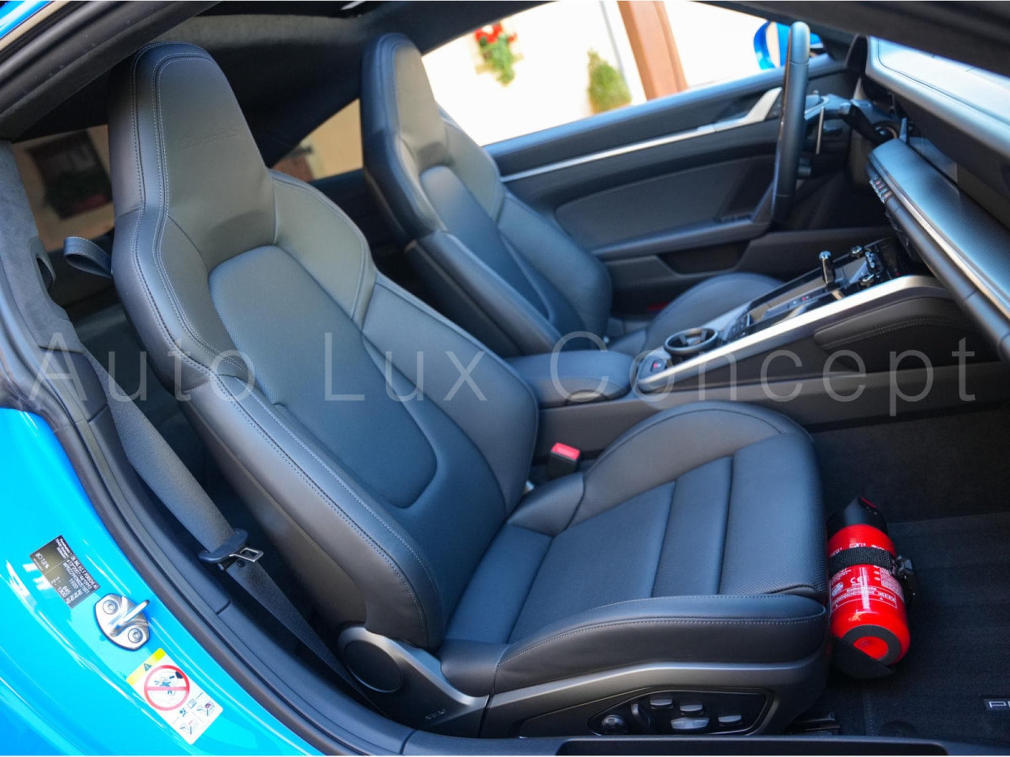 Porsche 911 911 Turbo S (2022) - Photo 29