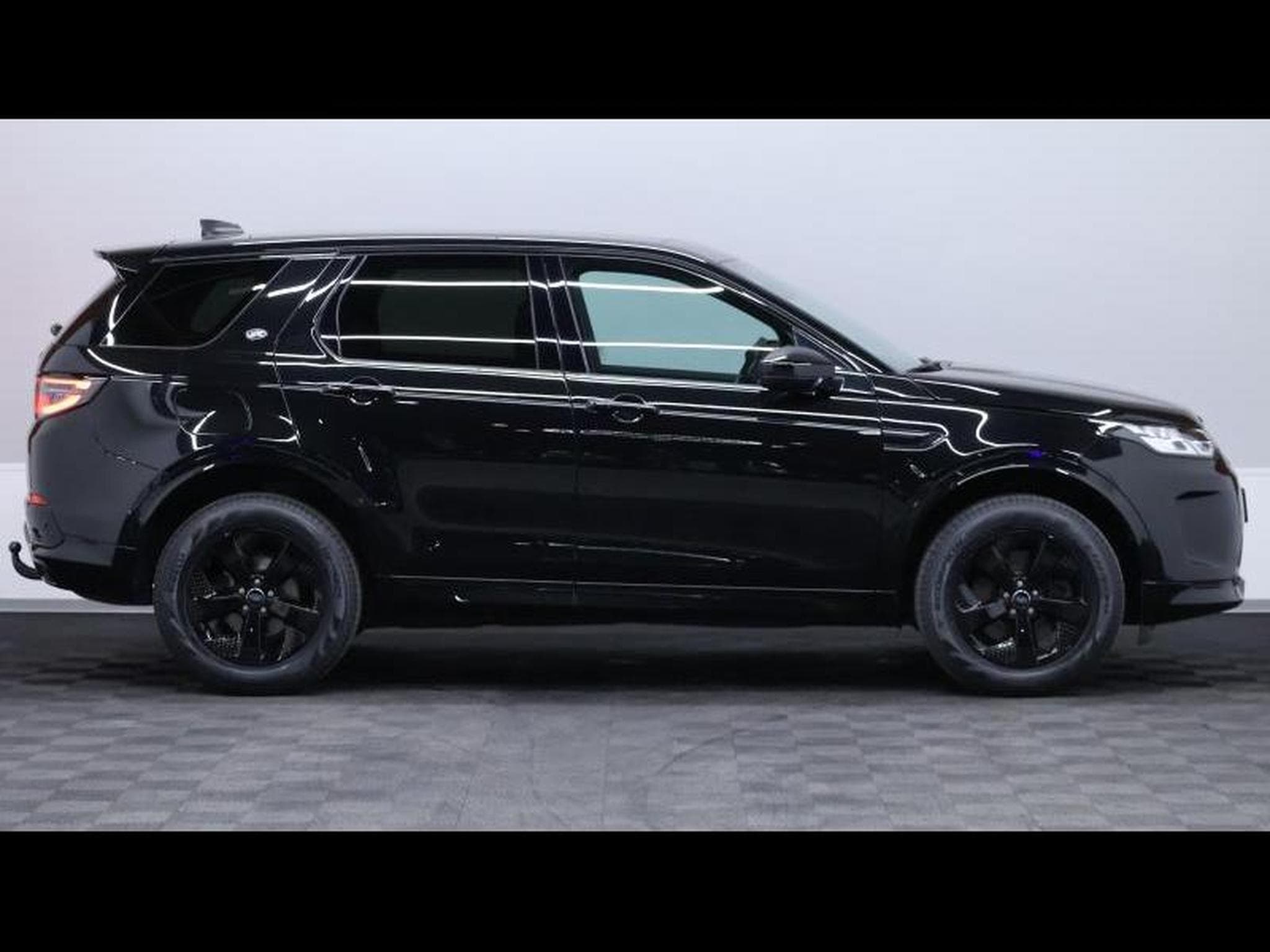 Land-Rover Discovery Sport D165 R-Dynamic S AWD Auto (2023) - Foto 3