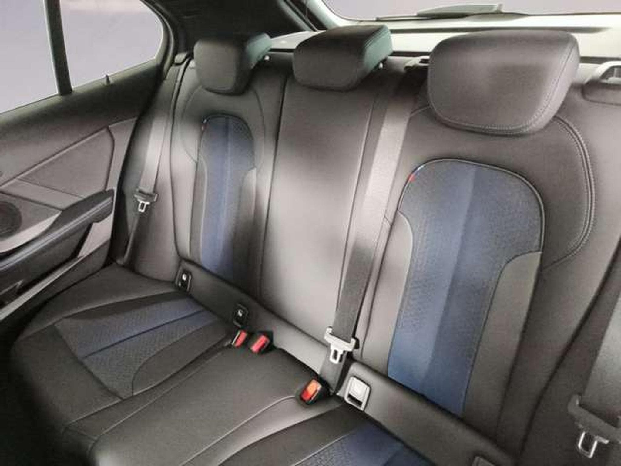 BMW 120 d xDrive (2024) - Photo 8