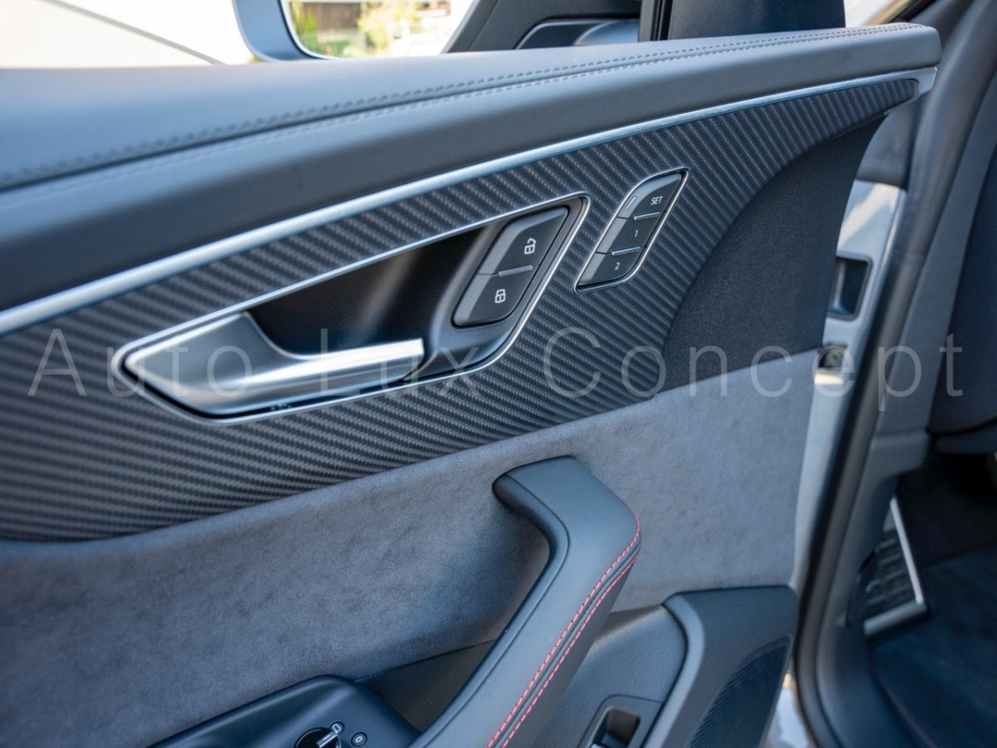 Audi RSQ8 4.0 TFSI 600 ch quattro tiptronic 8 (2022) - Foto 12