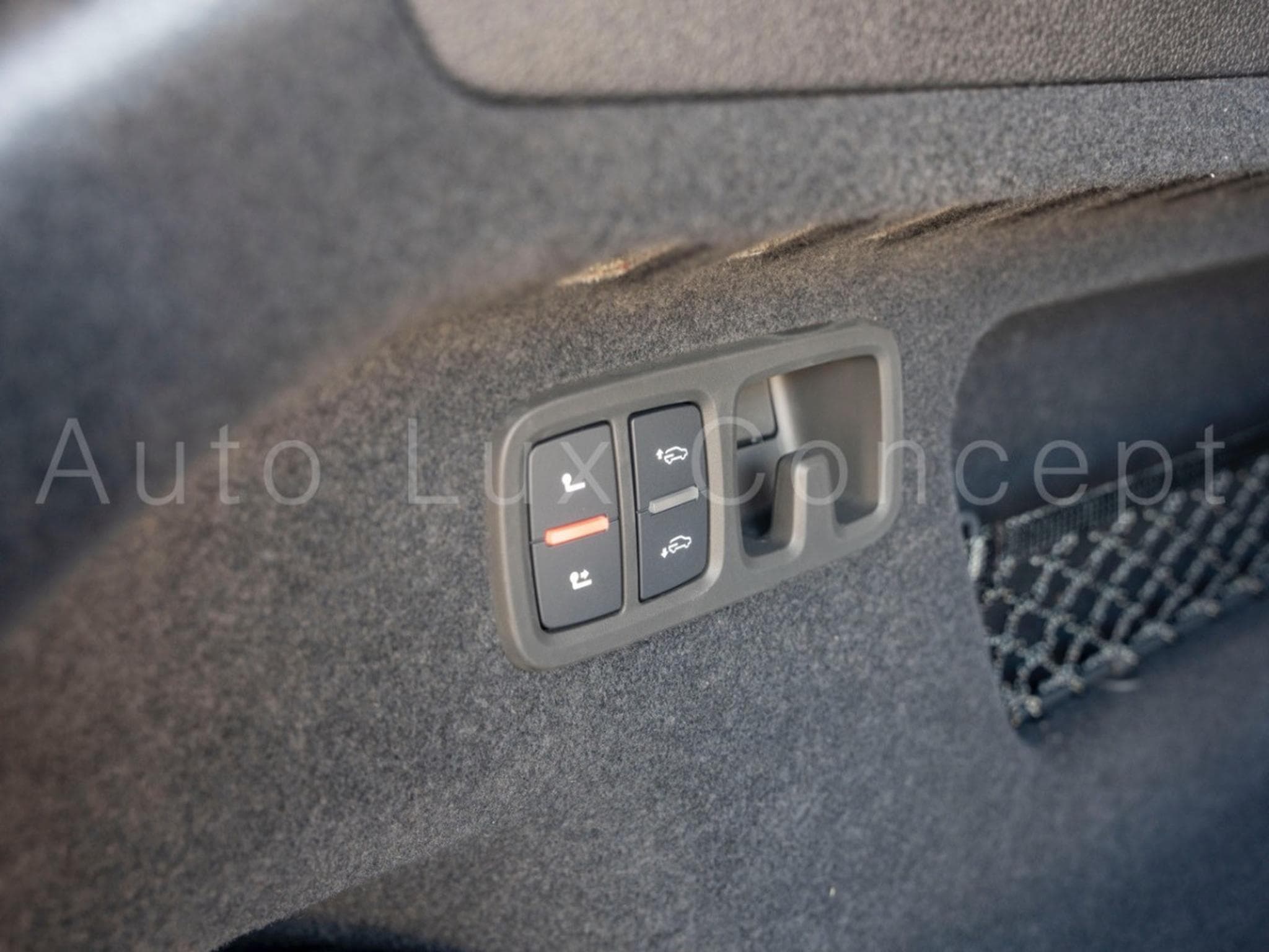 Audi RSQ8 4.0 TFSI 600 ch quattro tiptronic 8 (2022) - Foto 24