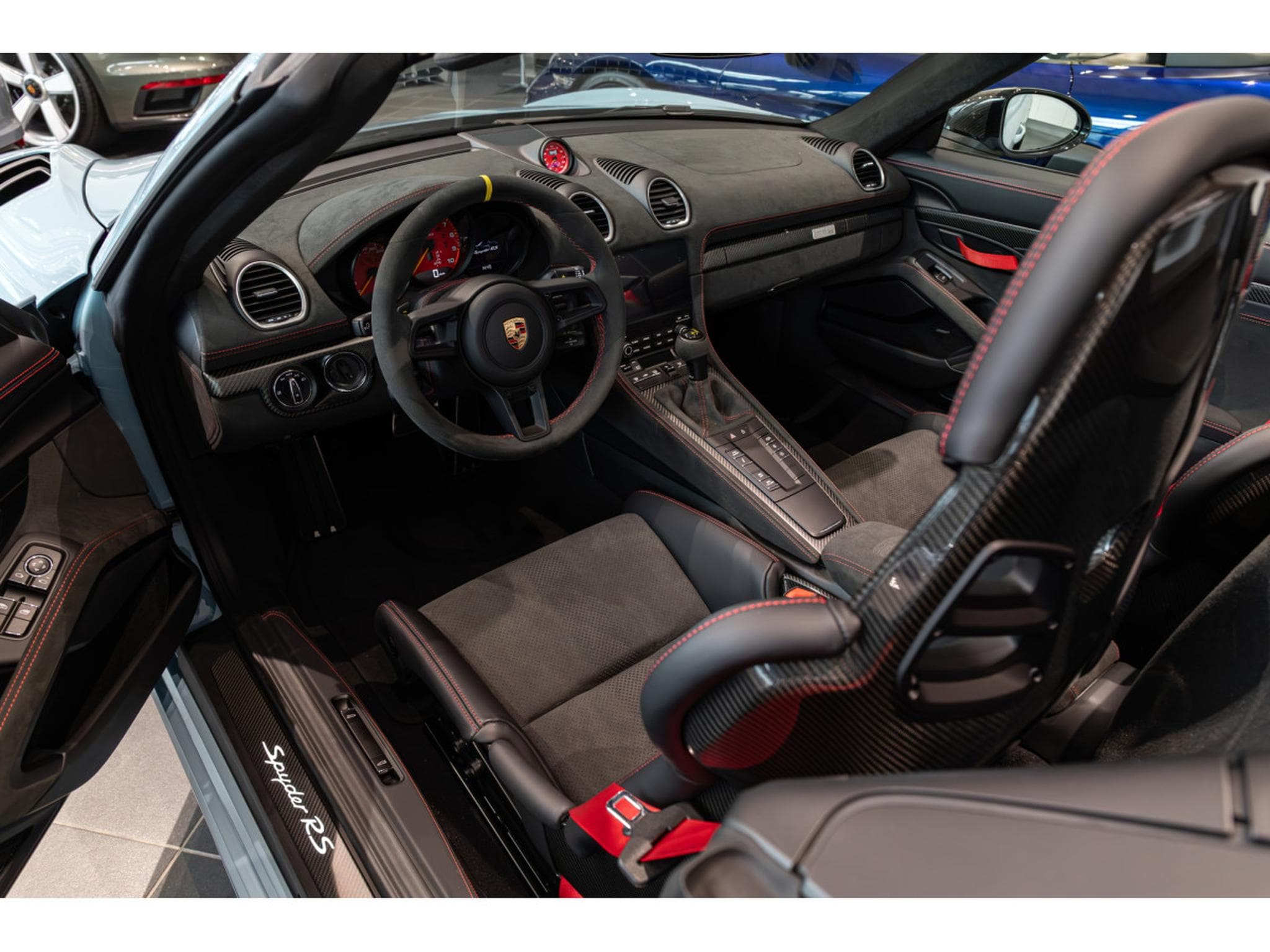 Porsche Boxster 718 Spyder Spyder RS (2025) - Photo 15