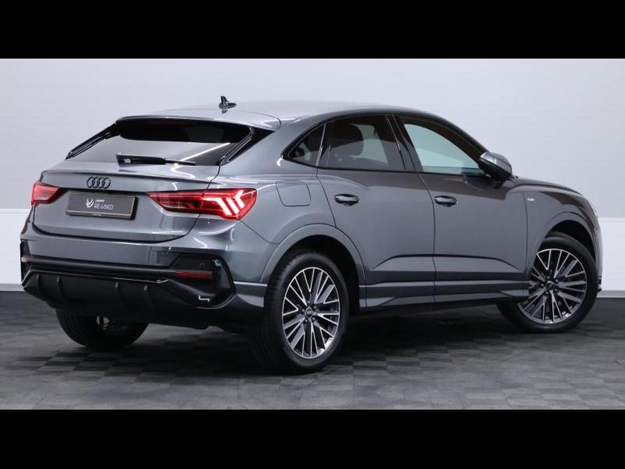 Audi Q3 35 TFSi 150 S-tronic (2022) - Photo 4