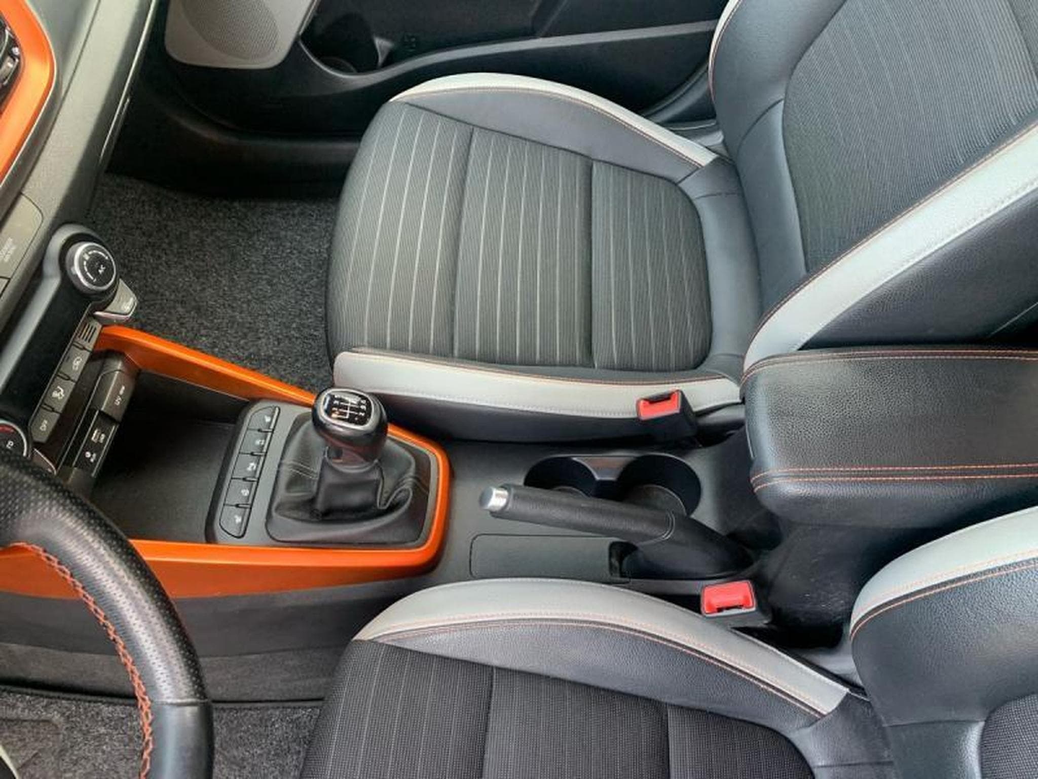 Kia Stonic Collection (2020) - Photo 15