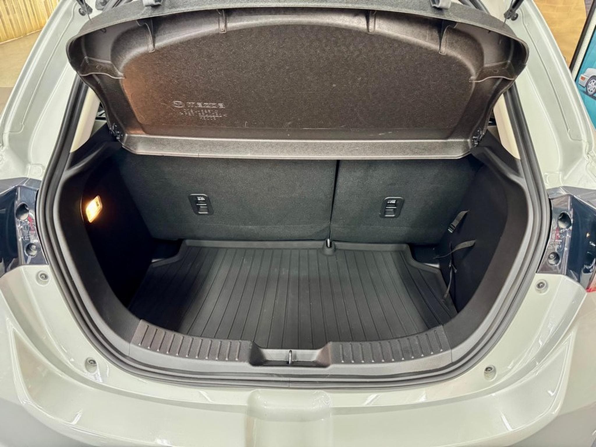 Mazda 2 2 1.5 90cv CENTER-LINE (2024) - Foto 7