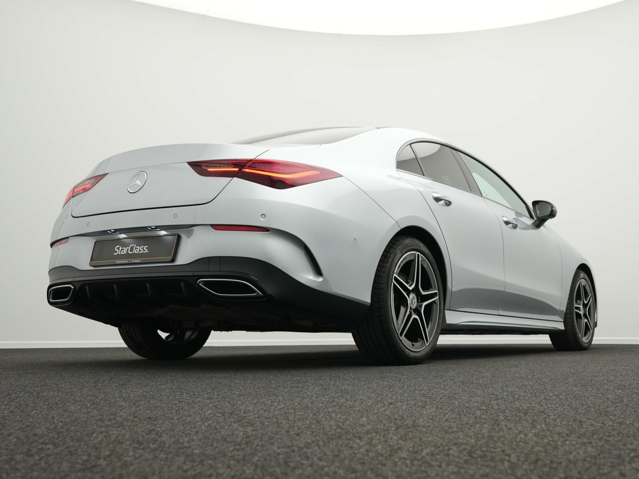 Mercedes CLA 200 AMG-Line Cpe Multi+Pano+Night+Kamera (2024) - Foto 11