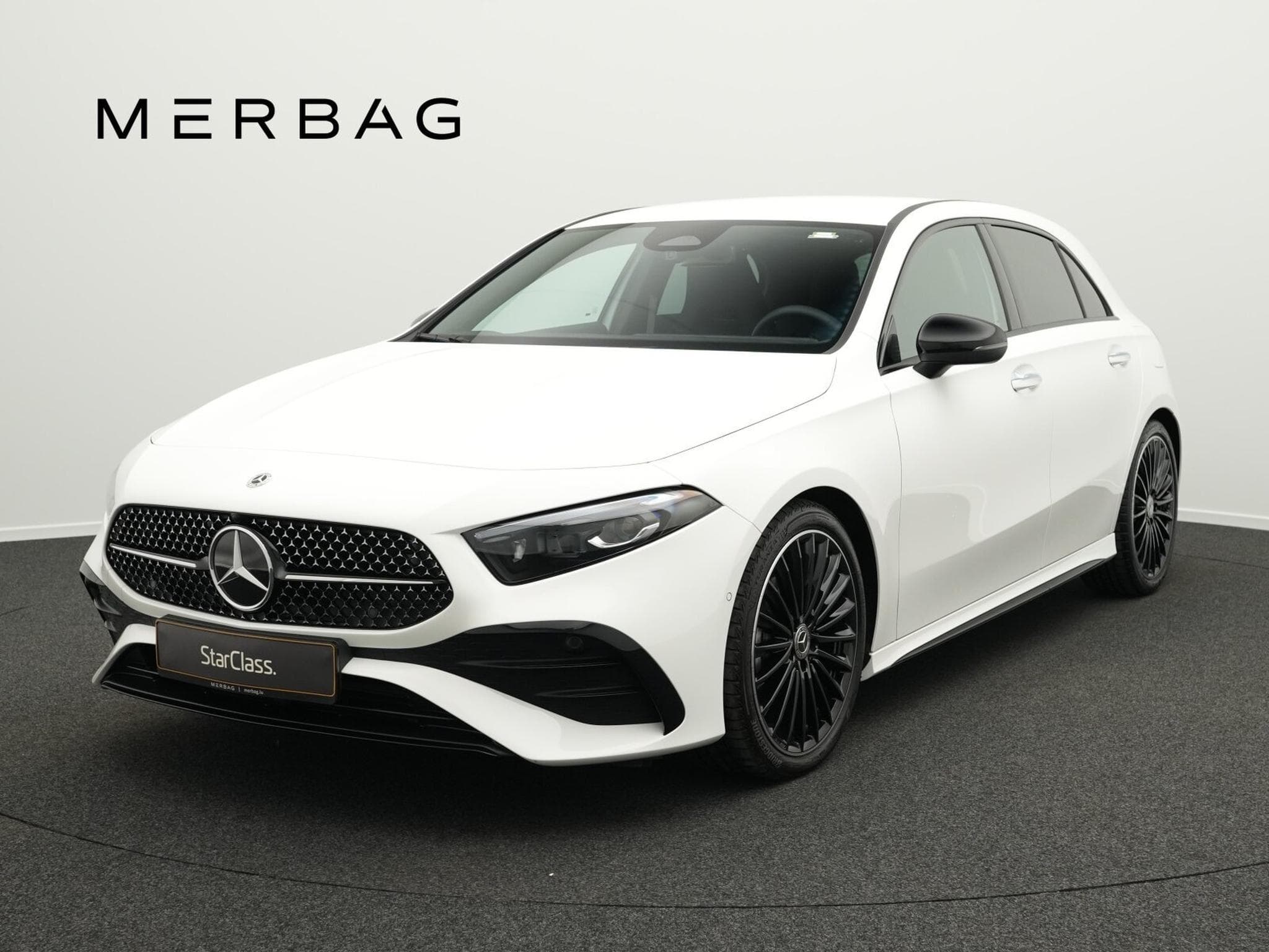 Mercedes A 200 d AMG-Line Multi+Night+19"+Ambi (2025) - Foto 1