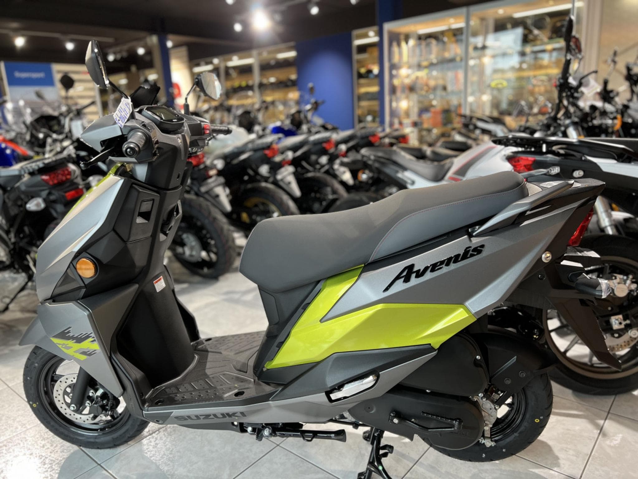 Suzuki Avenis 125 (2024) - Photo 3