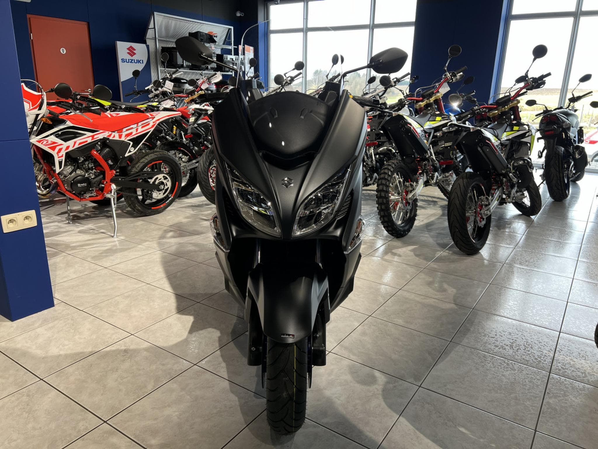 Suzuki Burgman ABS (2021) - Foto 2