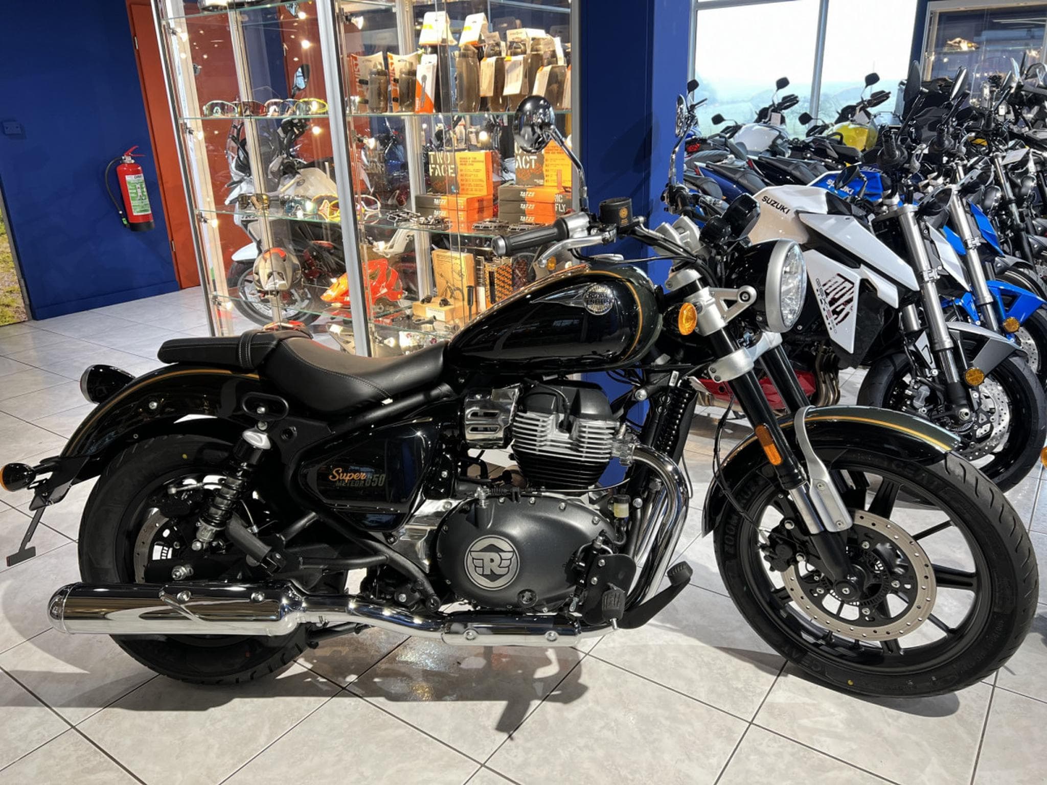 Royal Enfield Meteor Vert Interstellaire (2024) - Photo 1