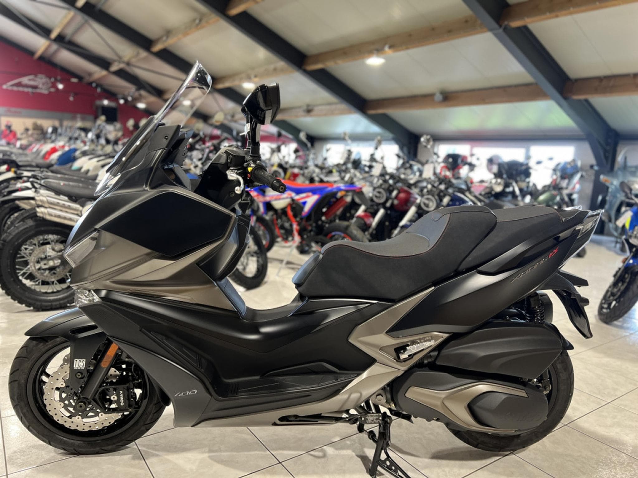 Kymco Xciting VS TCS  ABS (2023) - Foto 4