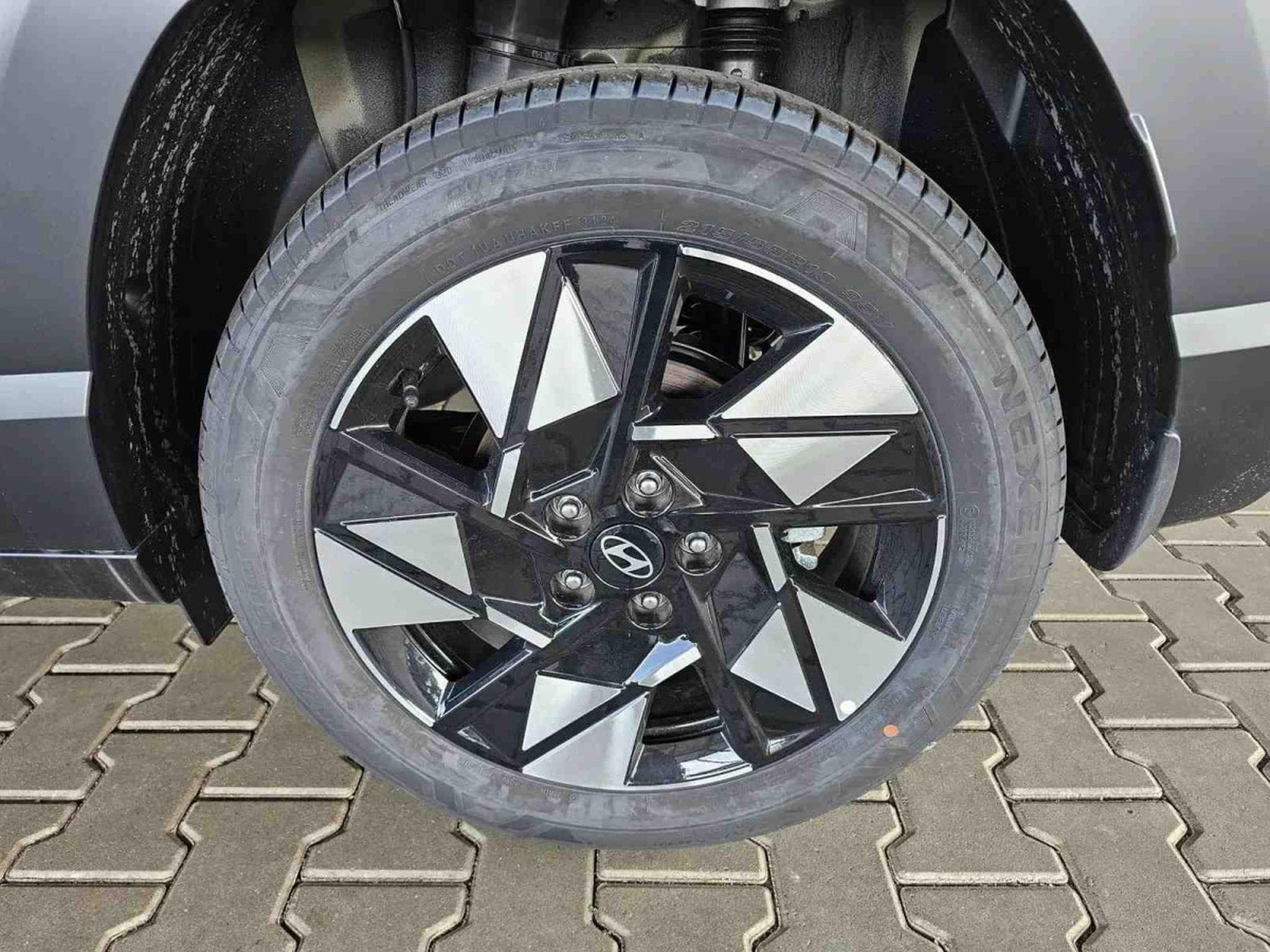 Hyundai Kona 1.6 T-GDI 138 Auto Trendline (2024) - Foto 5