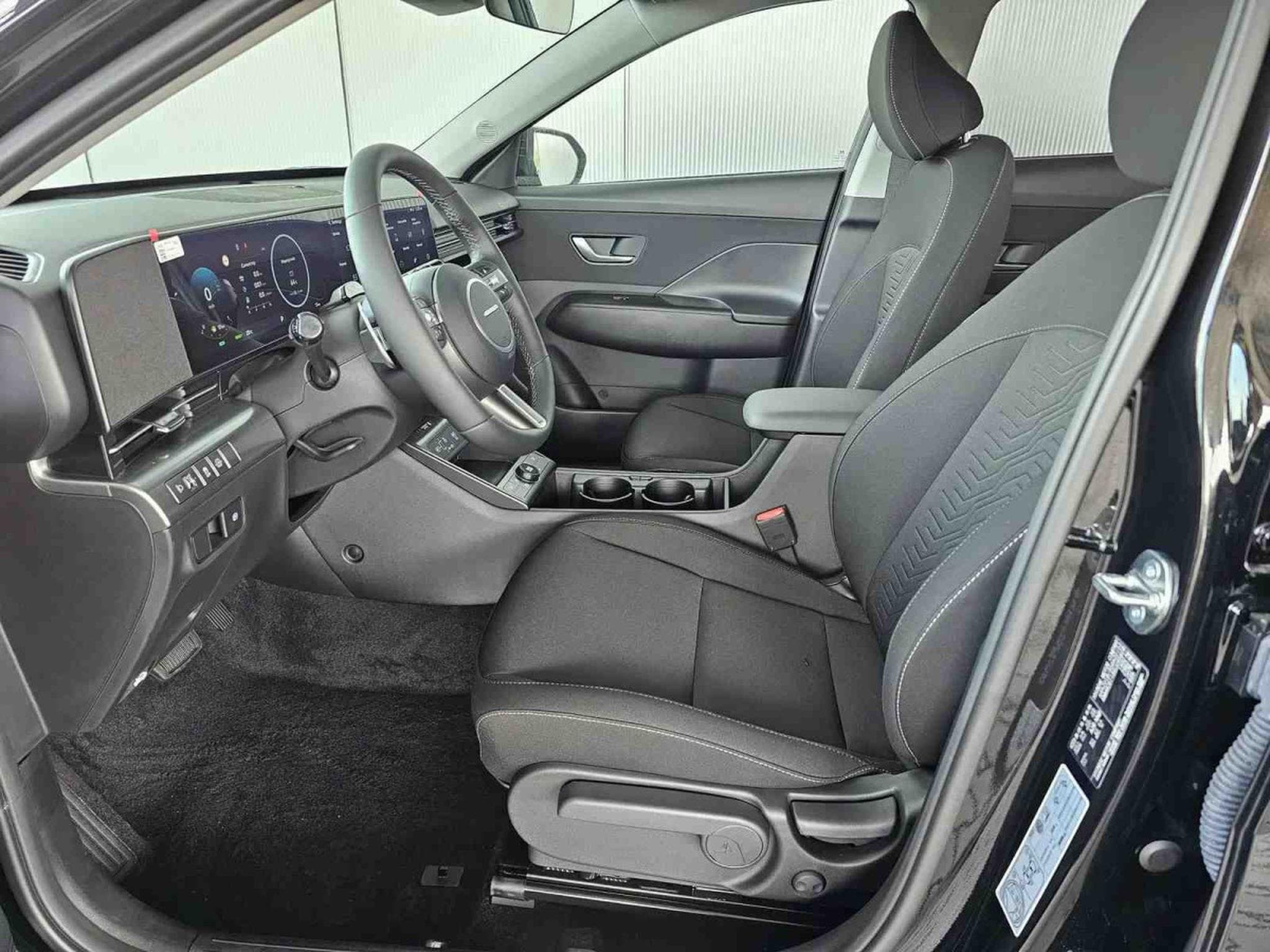 Hyundai Kona 1.6 T-GDI 138 Auto Trendline (2024) - Foto 7