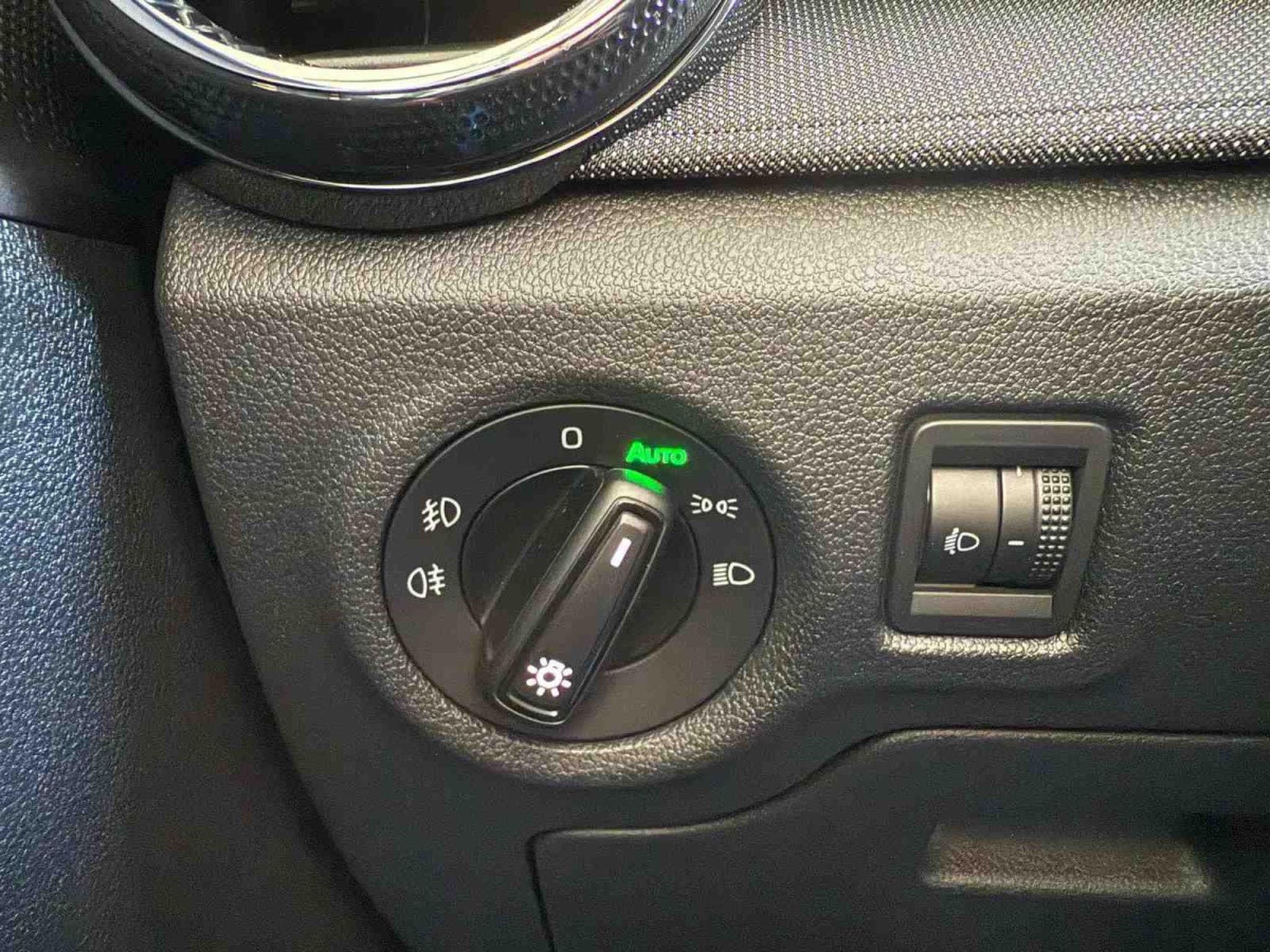 Skoda Fabia 1.0 TSi 110 DSG Selection (2025) - Foto 11