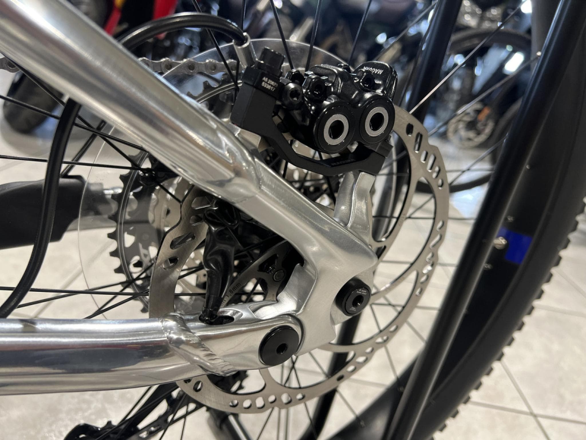 Yamaha Moro 07 30 TH M Rock Shox 160 mm, Magura freins 4 pistons,  PW série (2026) - Foto 6