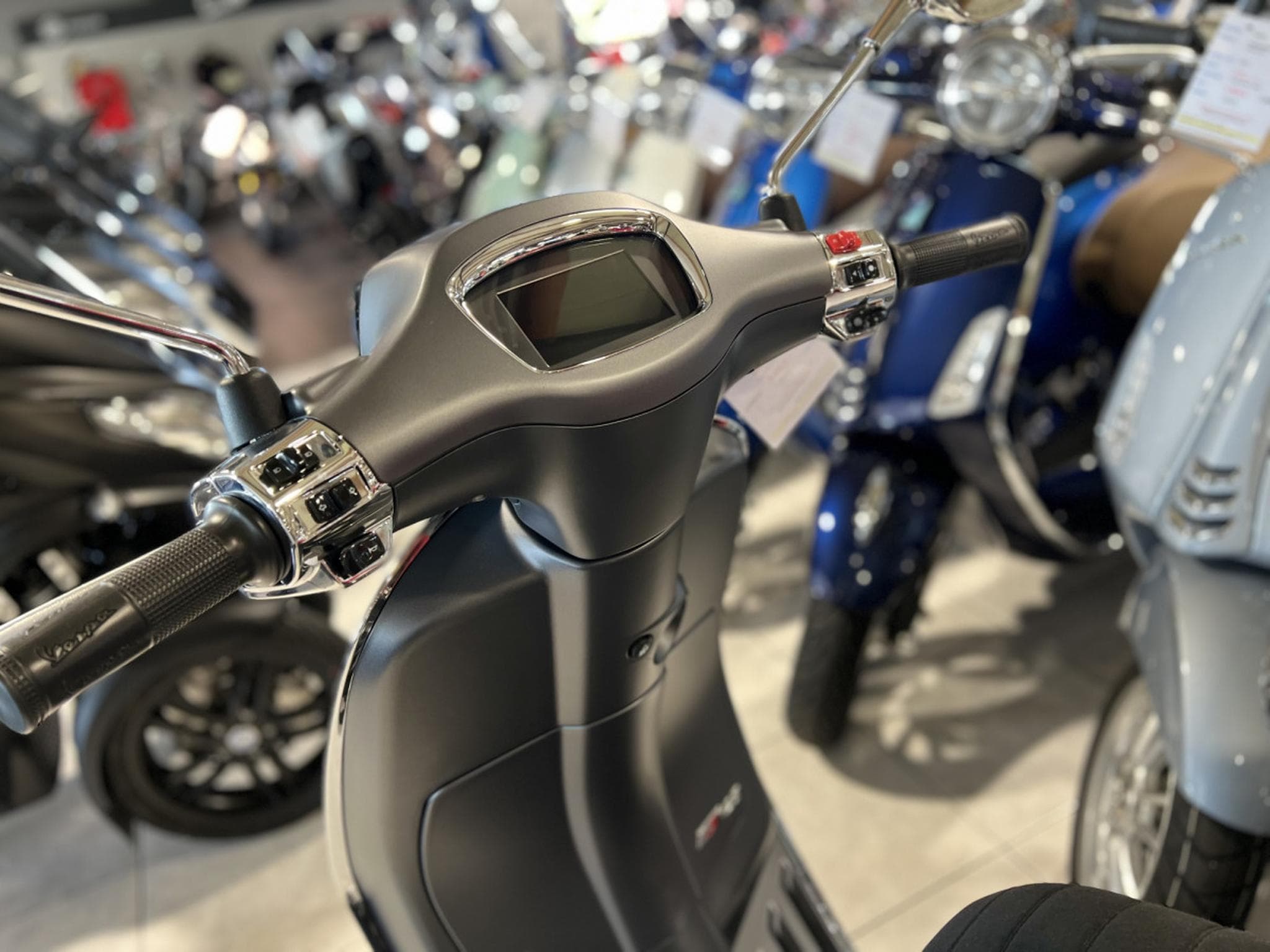 Vespa Sprint S 125 GRIS MATT (2024) - Photo 5