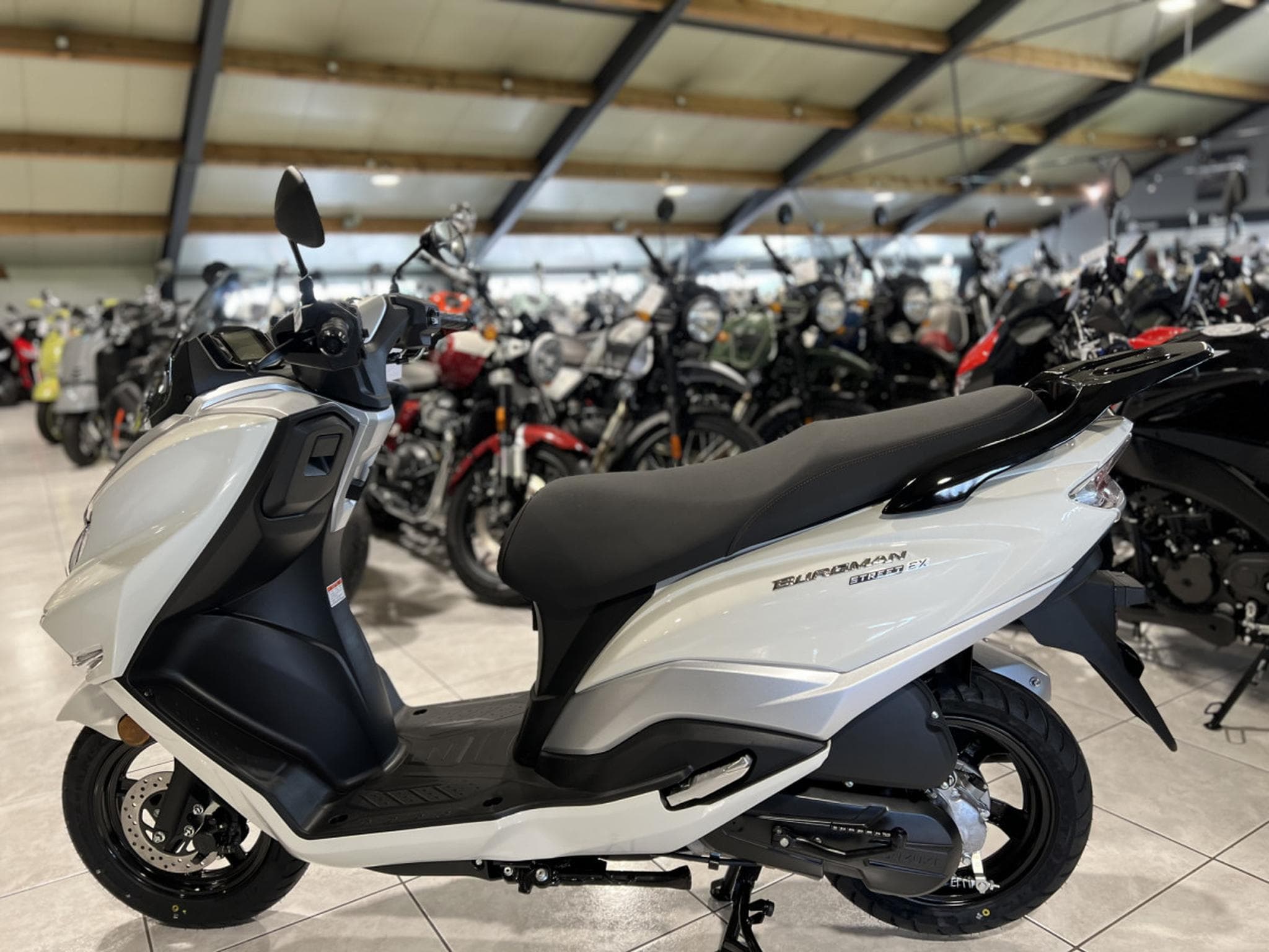 Suzuki Burgman 125 (2024) - Foto 3