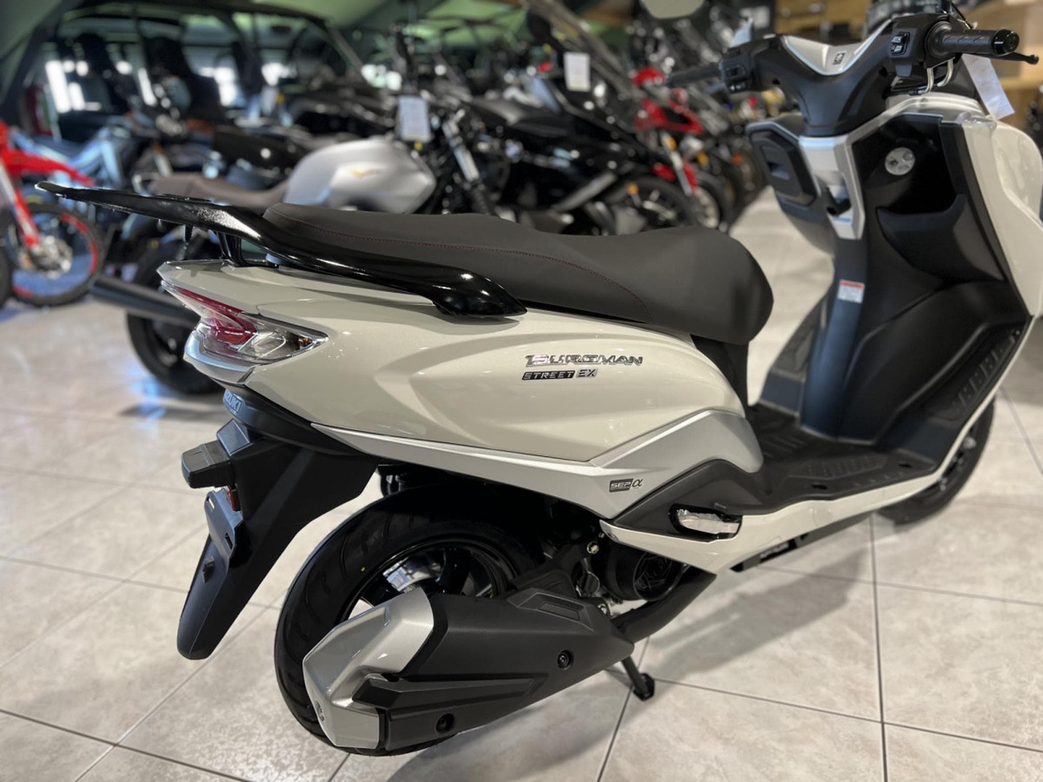 Suzuki Burgman 125 (2024) - Foto 4