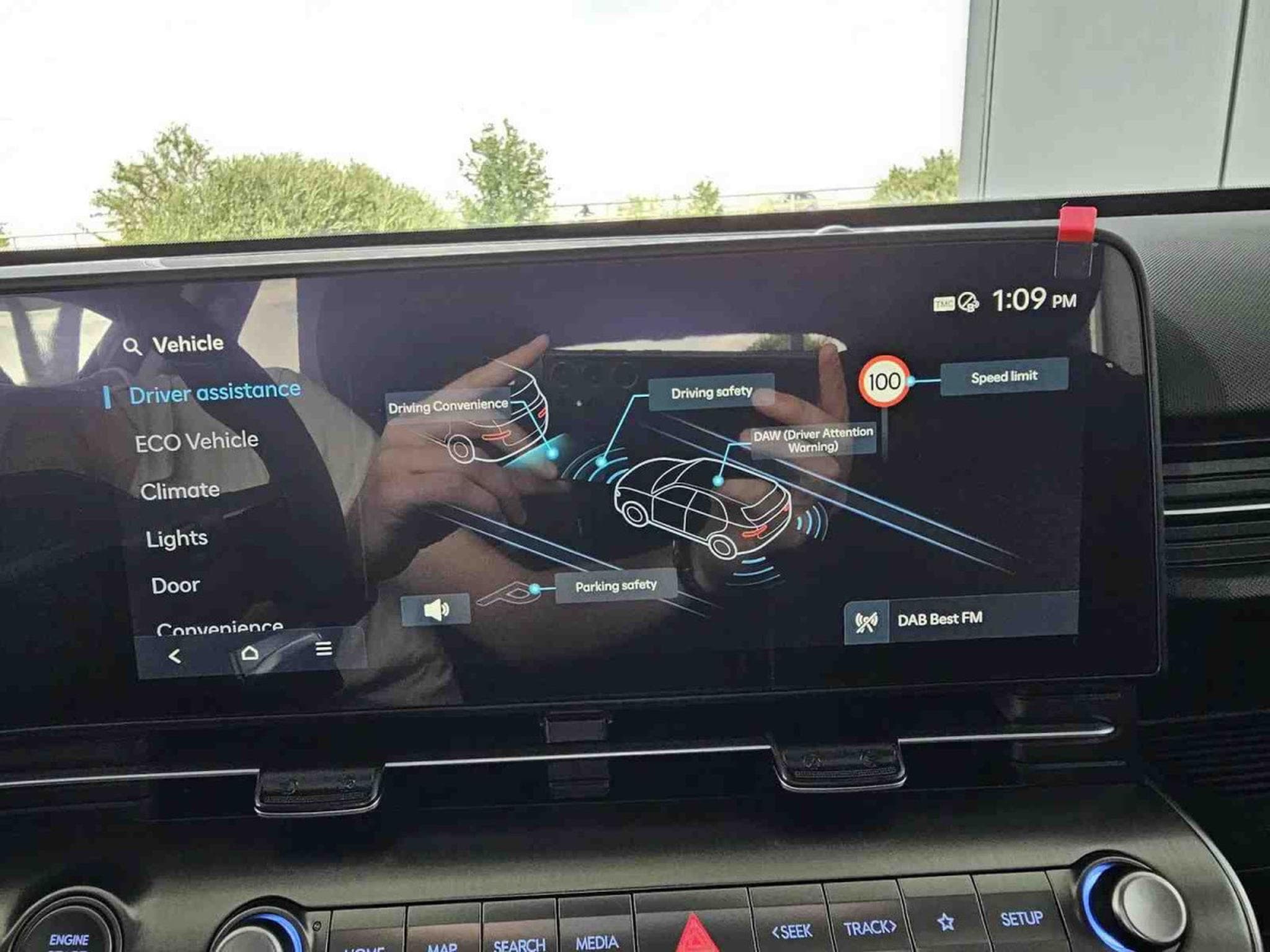 Hyundai Kona 1.6 T-GDI 138 Auto Trendline (2024) - Photo 12