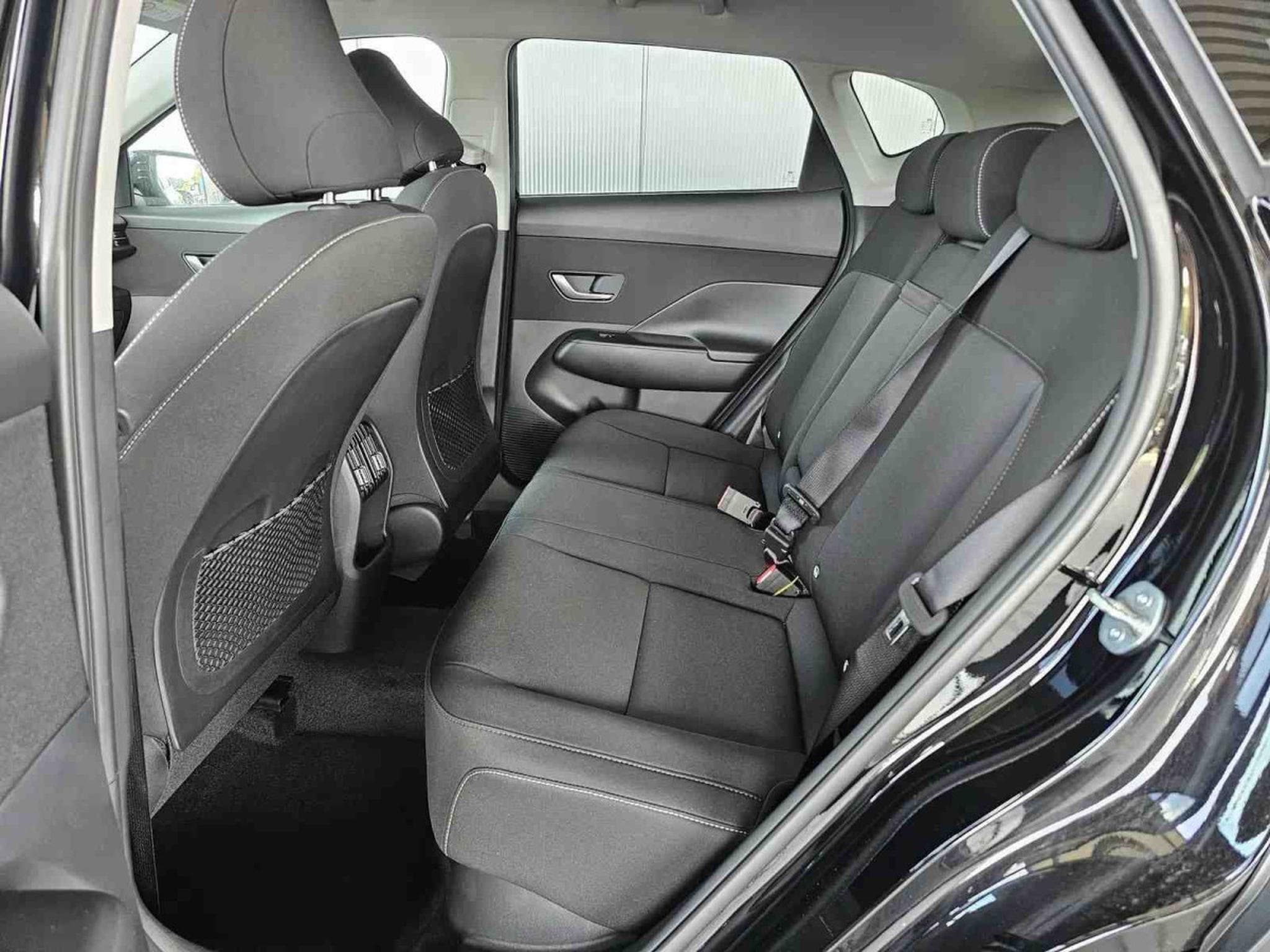 Hyundai Kona 1.6 T-GDI 138 Auto Trendline (2024) - Photo 8