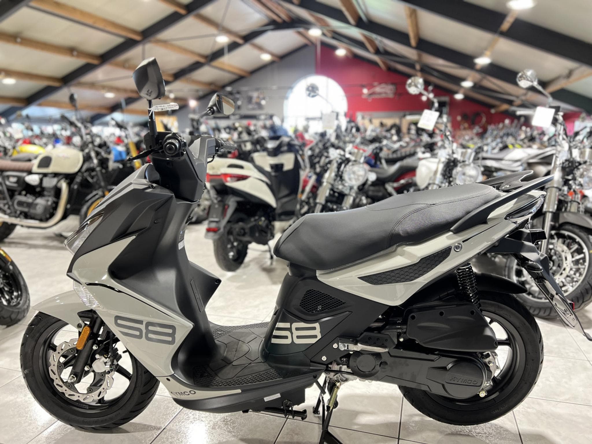 Kymco Super 8 R Classe B 45km/h (2024) - Foto 4