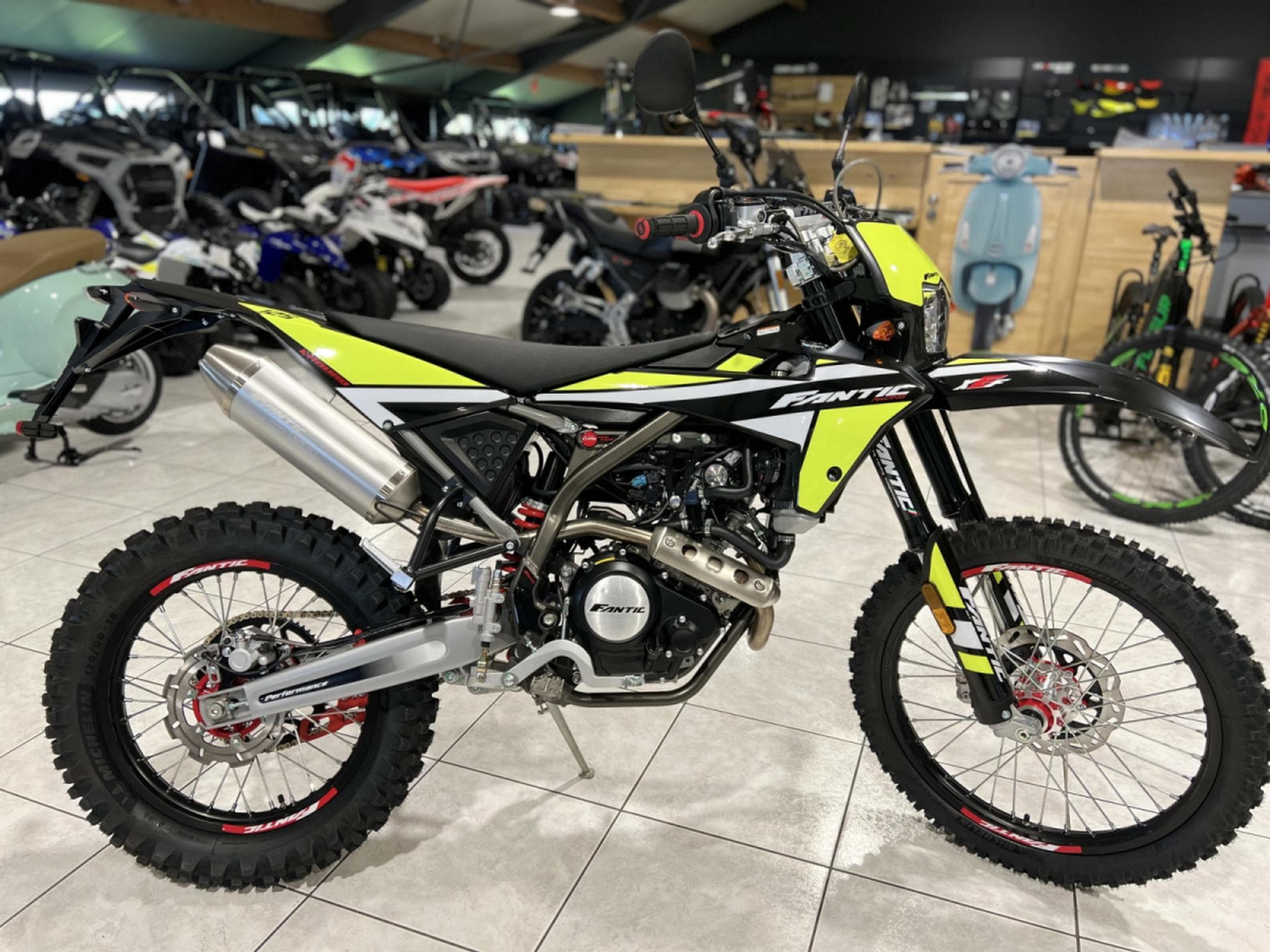 Fantic Enduro XEF 4T PERFORMANCE (2024) - Photo 1