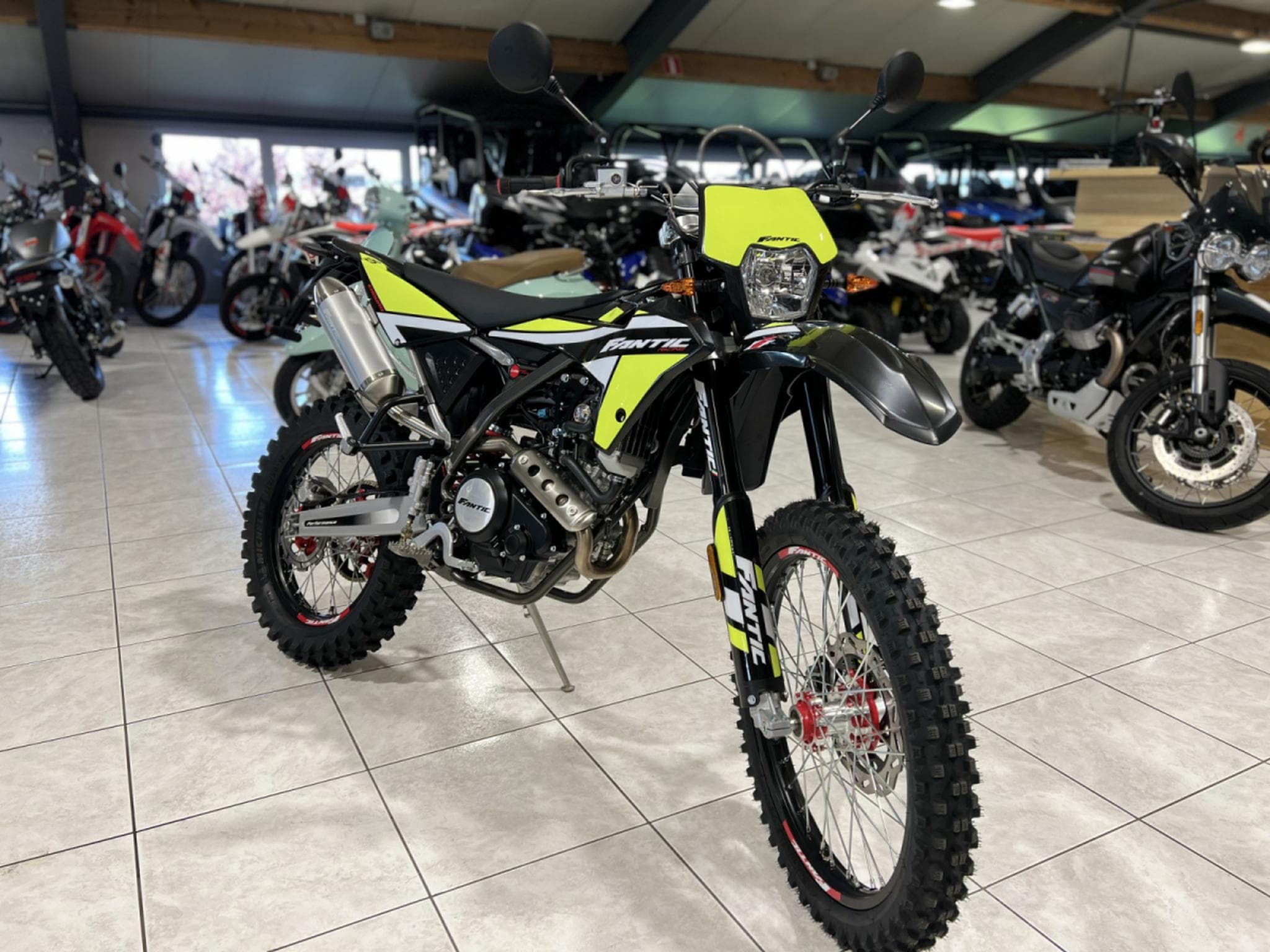 Fantic Enduro XEF 4T PERFORMANCE (2024) - Photo 6