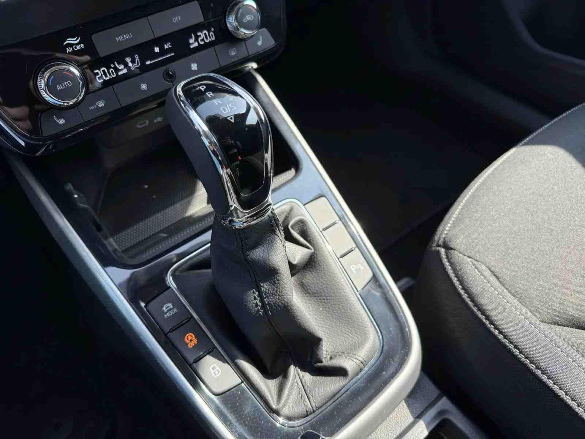 Skoda Fabia 1.0 TSi 110 DSG Selection (2025) - Photo 15