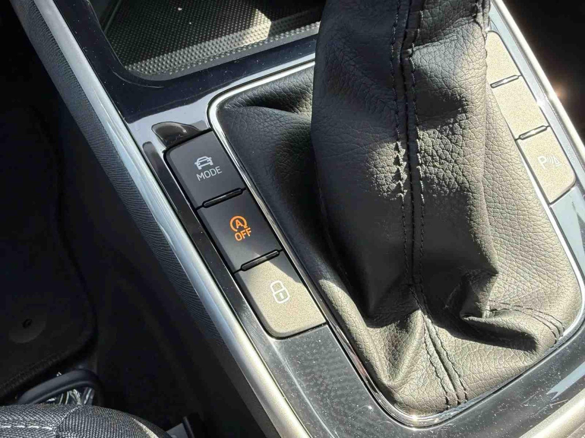 Skoda Fabia 1.0 TSi 110 DSG Selection (2025) - Photo 16