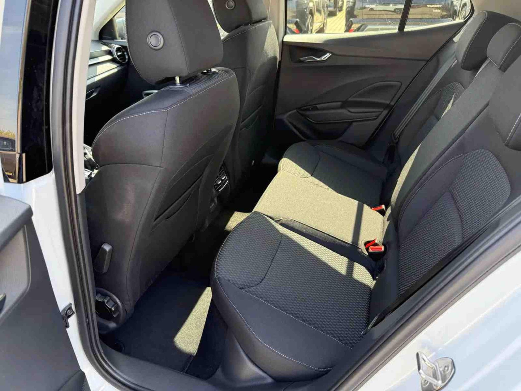 Skoda Fabia 1.0 TSi 110 DSG Selection (2025) - Photo 7